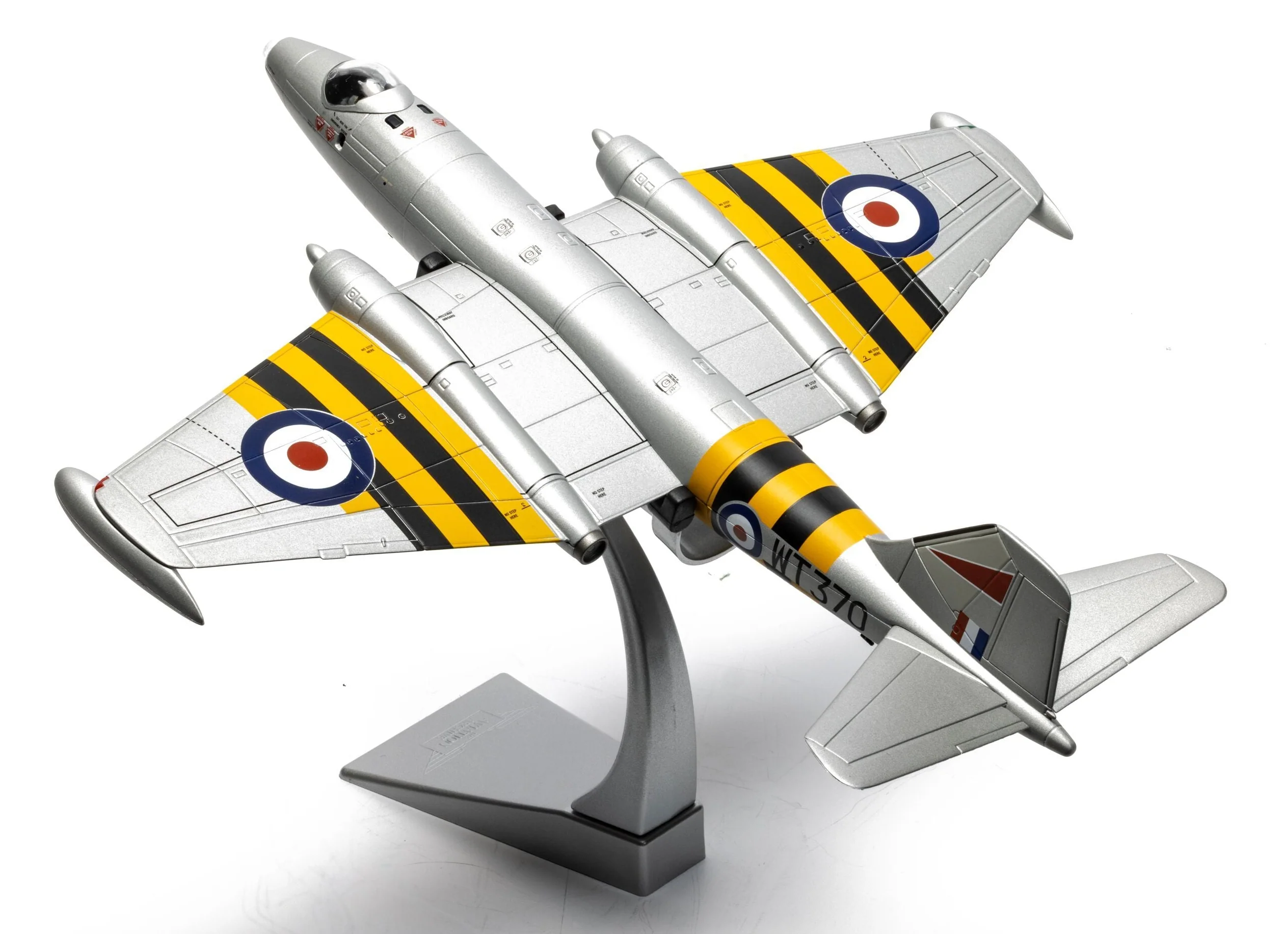 English Electric Canberra B.6, WT370, Operation Musketeer, 1956 - Image 2