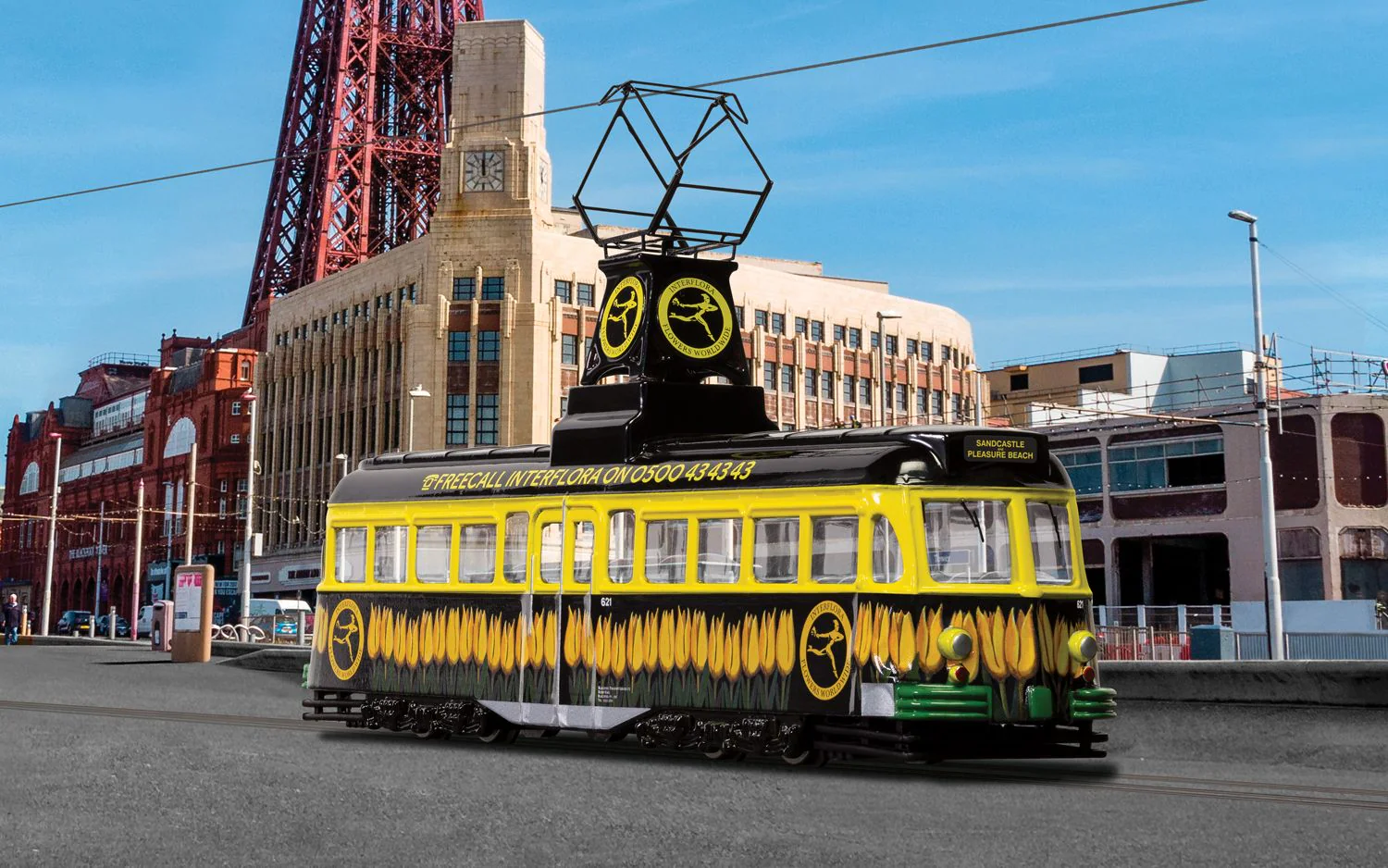 OM44013 Brush Railcoach - Blackpool Transport 'Interflora' - Image 2
