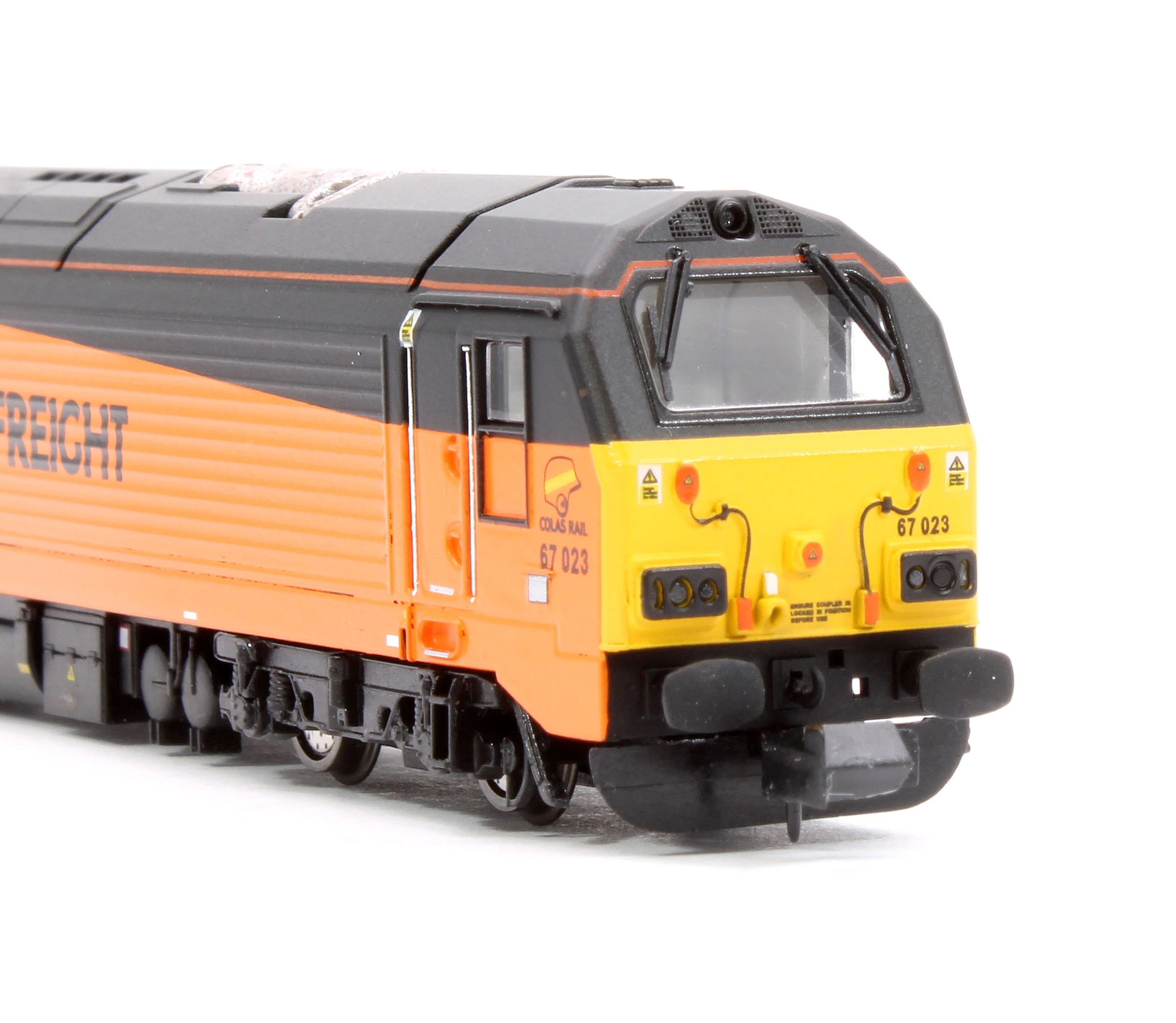 2D-010-012 Class 67 Colas Rail 67023 Stella Diesel Locomotive - Image 8