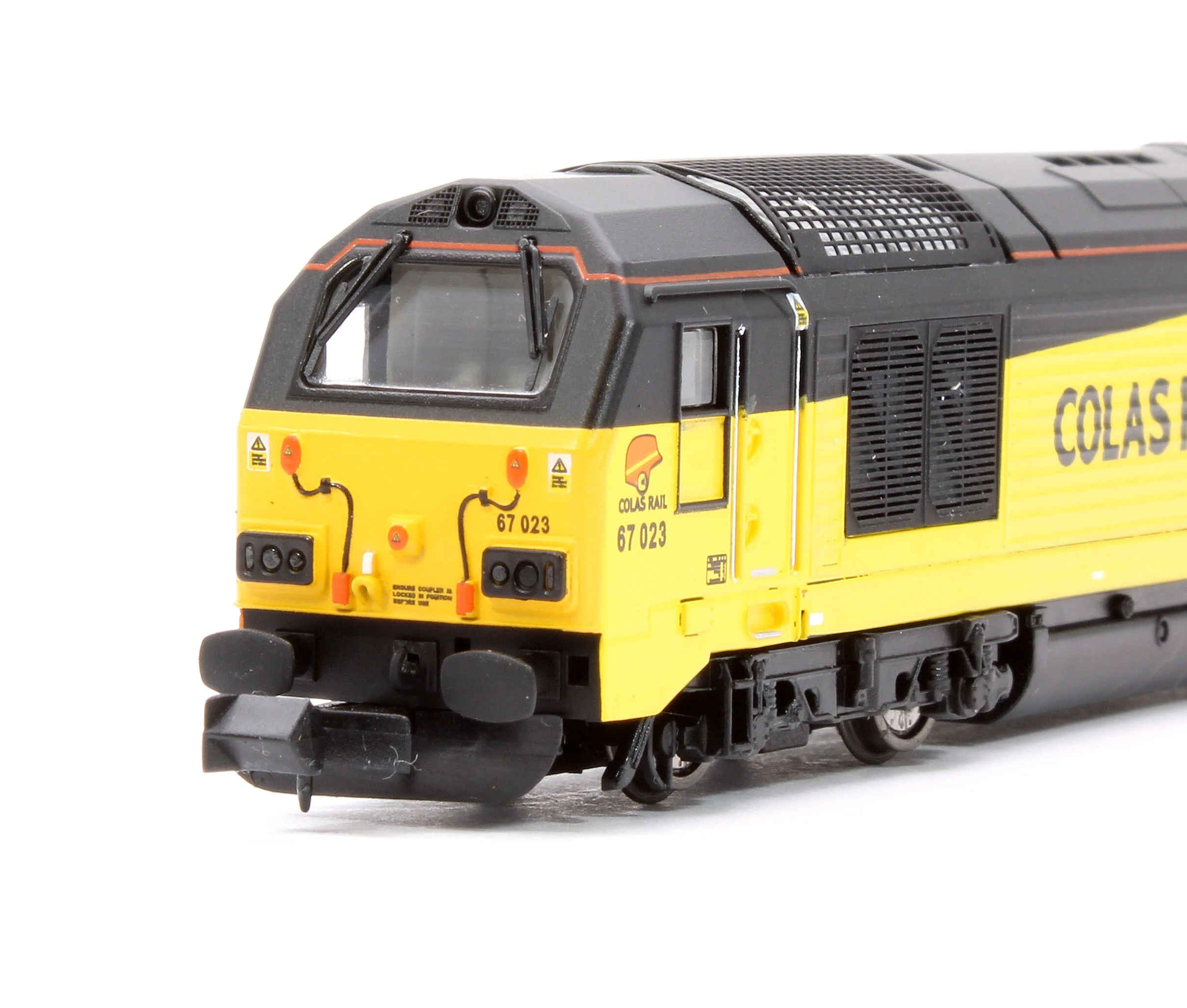 2D-010-012D Class 67 Colas Rail 67023 Stella Diesel Locomotive - DCC Fitted - Image 7