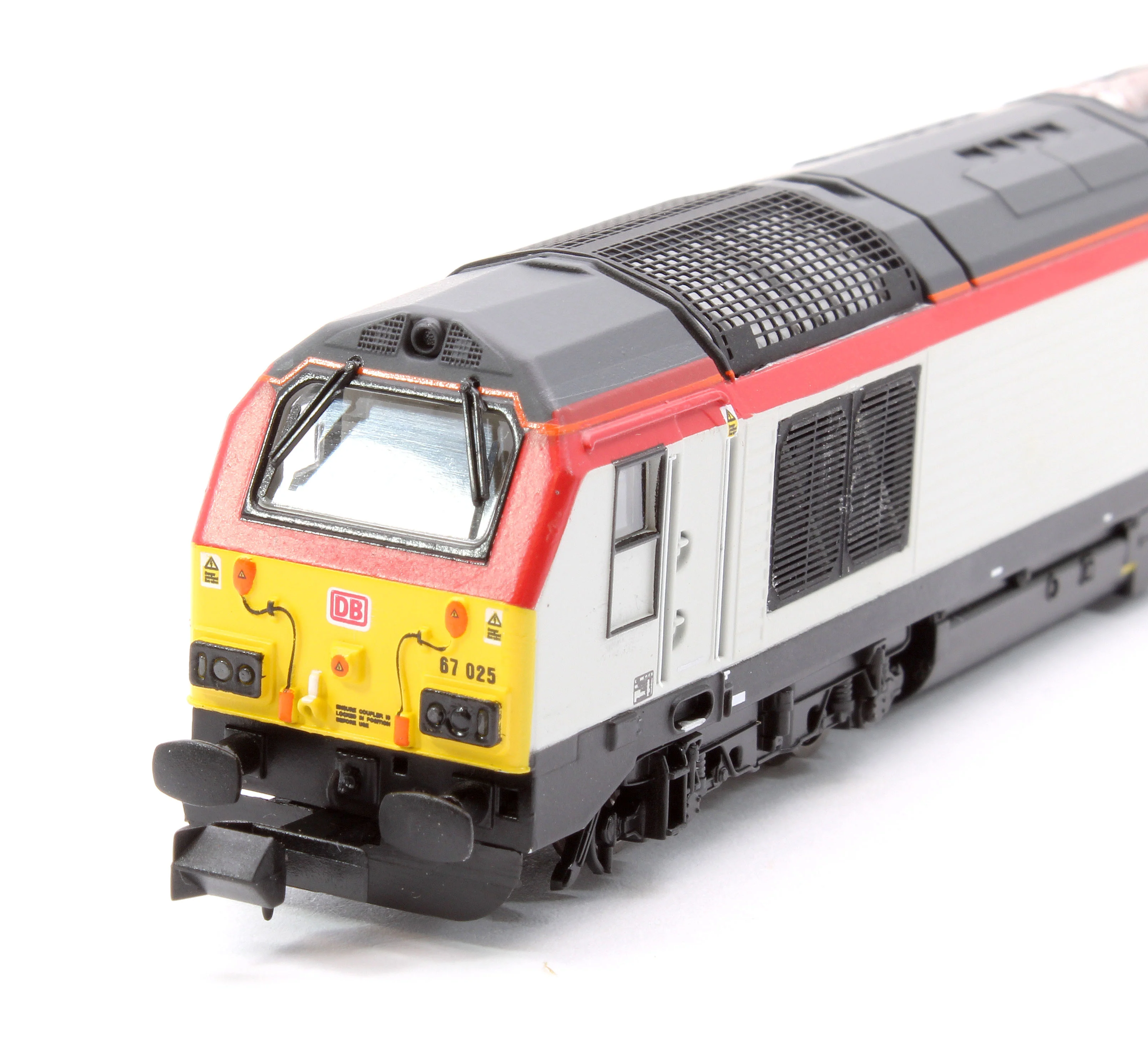 2D-010-013D Class 67 Transport For Wales 67025 Diesel Locomotive - DCC Fitted - Image 9