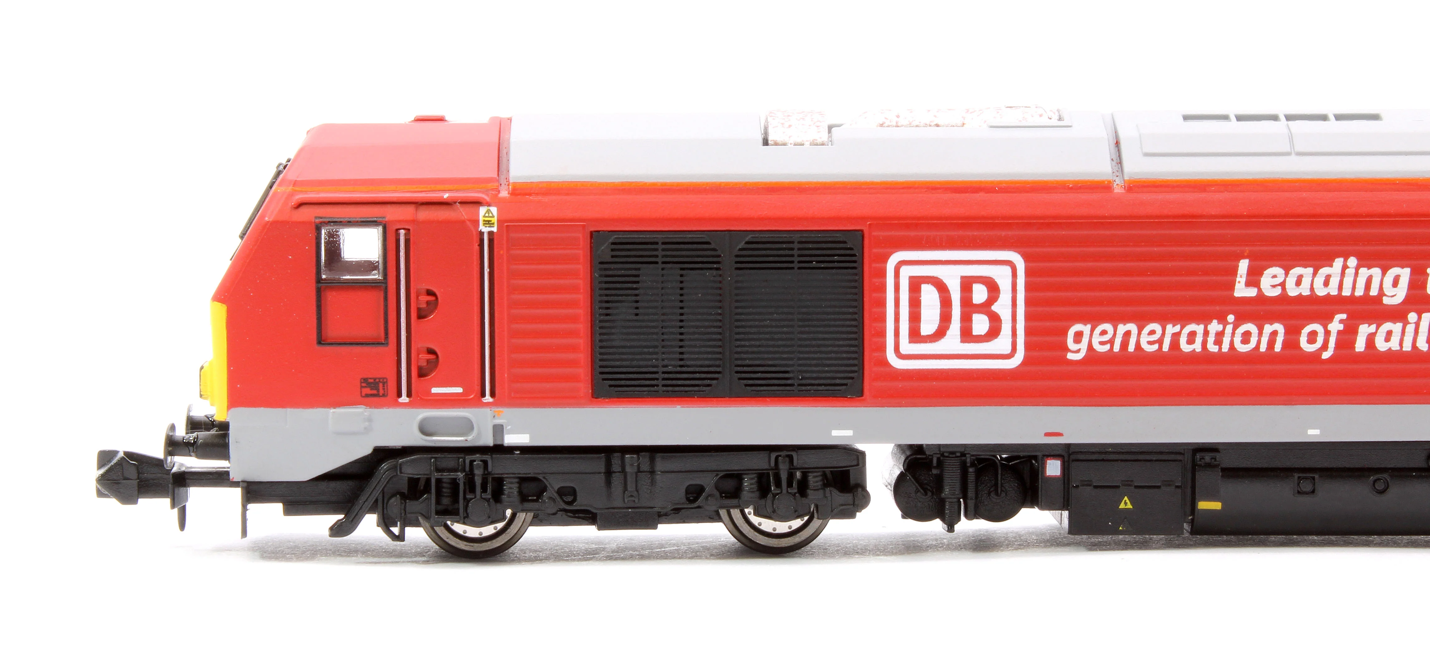 2D-010-014 Class 67 DB Schenker Red 67028 Diesel Locomotive - Image 7
