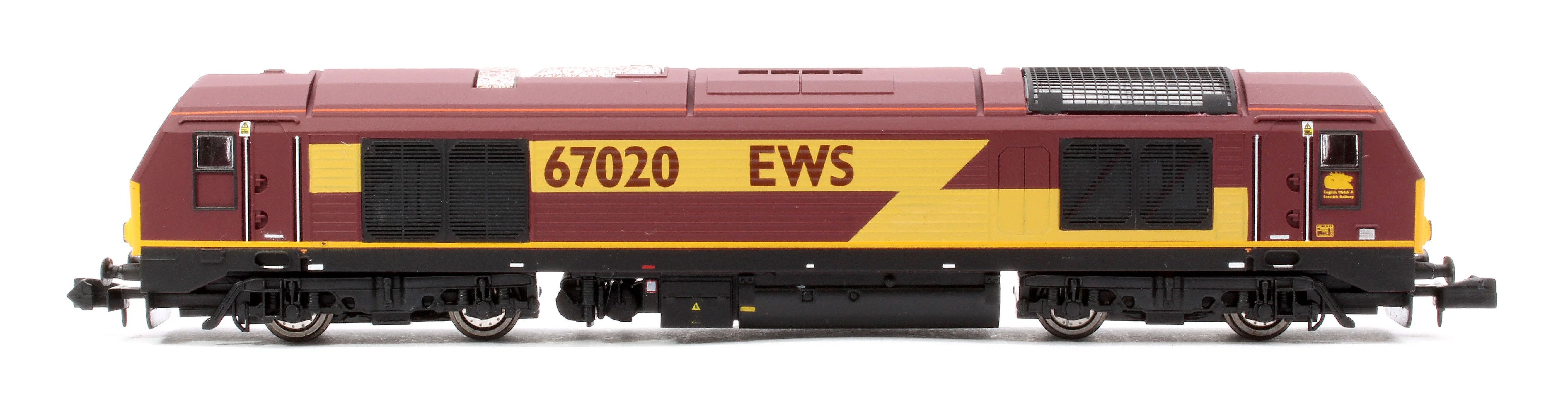 2D-010-015D Class 67 EWS Red/Gold 67020 Diesel Locomotive - DCC Fitted - Image 6