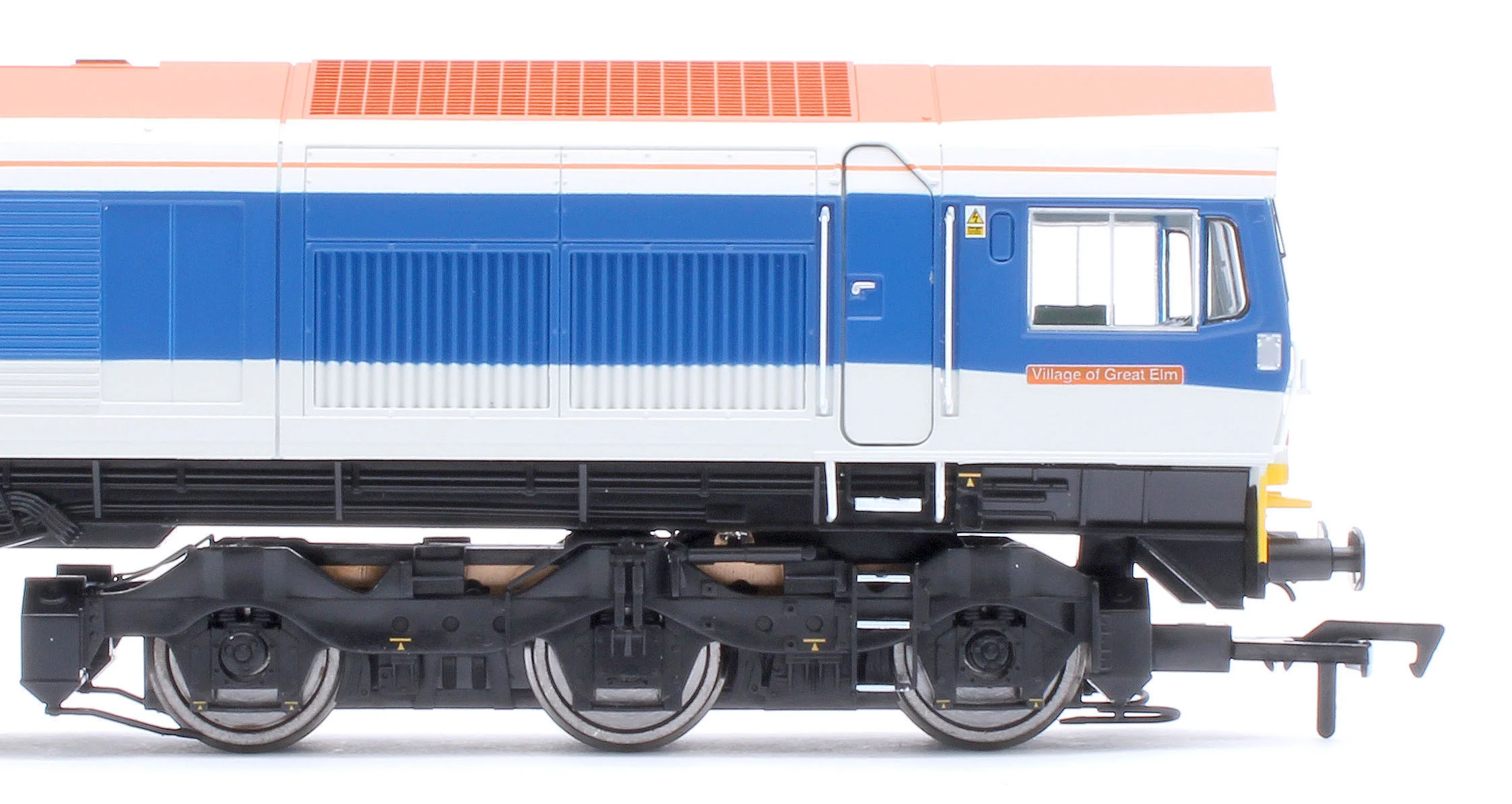 4D-005-009S Class 59 59104 Hanson Village of Great Elm Diesel Locomotive - DCC Sound - Image 8