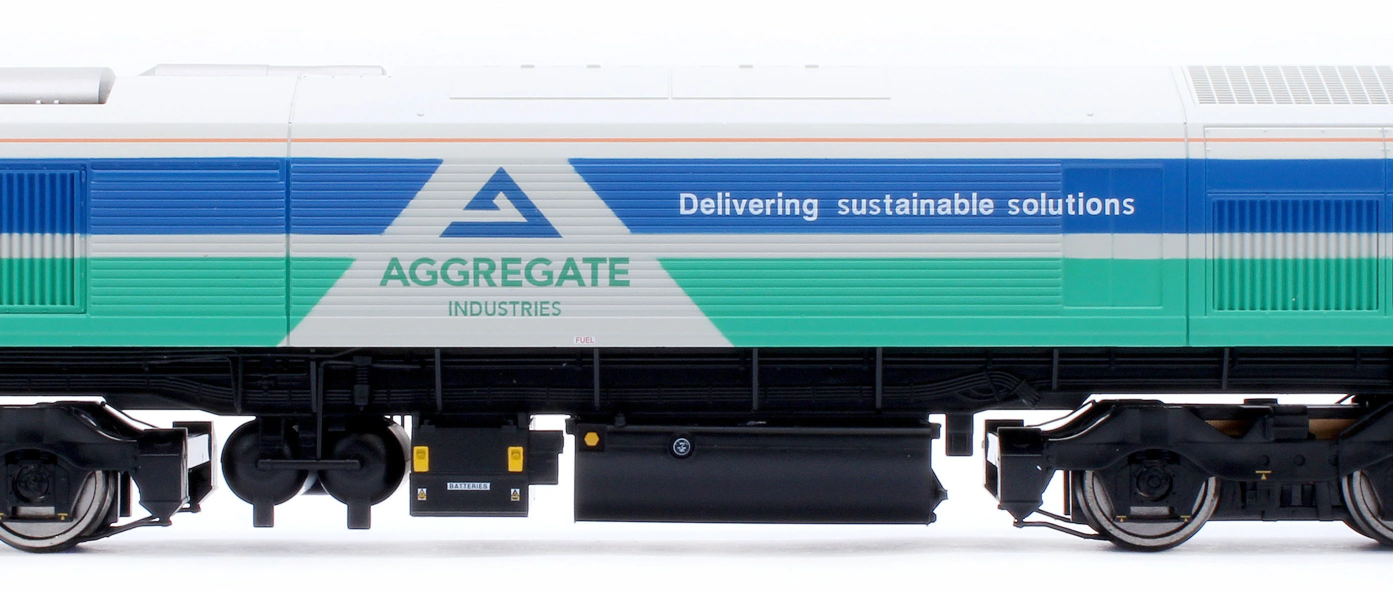 Class 59 Aggregate Industries 59002 Alan J Day Diesel Locomotive - DCC Fitted - Image 7