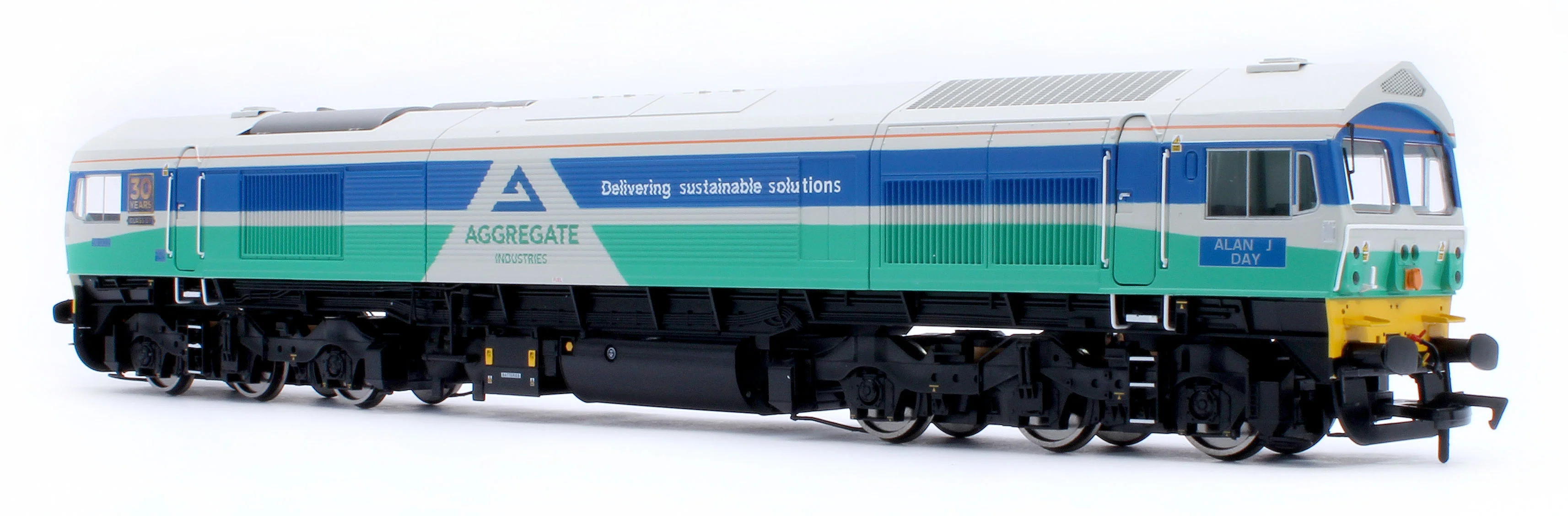Class 59 Aggregate Industries 59002 Alan J Day Diesel Locomotive - DCC Sound & Smoke Fitted - Image 3