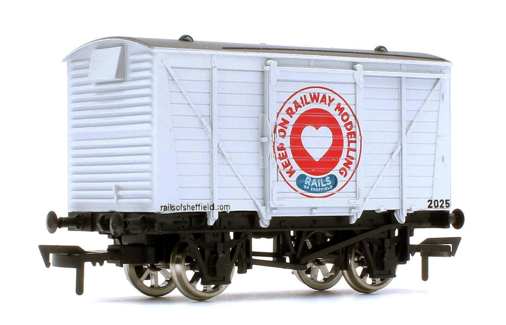 Keep on Railway Modelling by Rails of Sheffield White Vent Van - Image 2