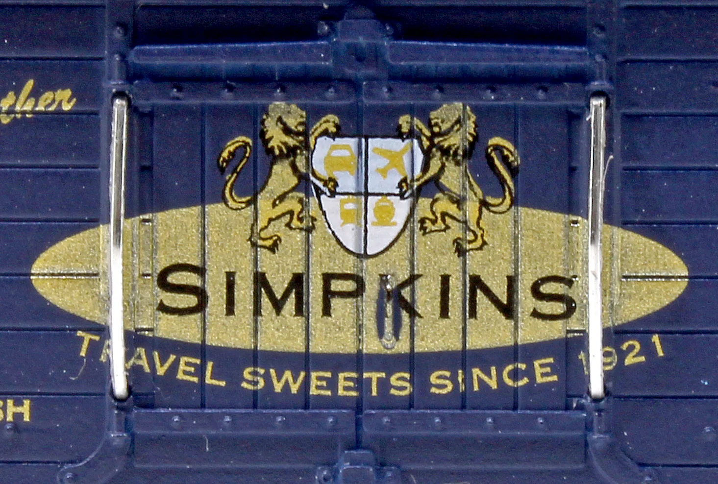 Simpkins Travel Sweets & Confectionery Wagon + Tin of Travel Sweets - Image 5