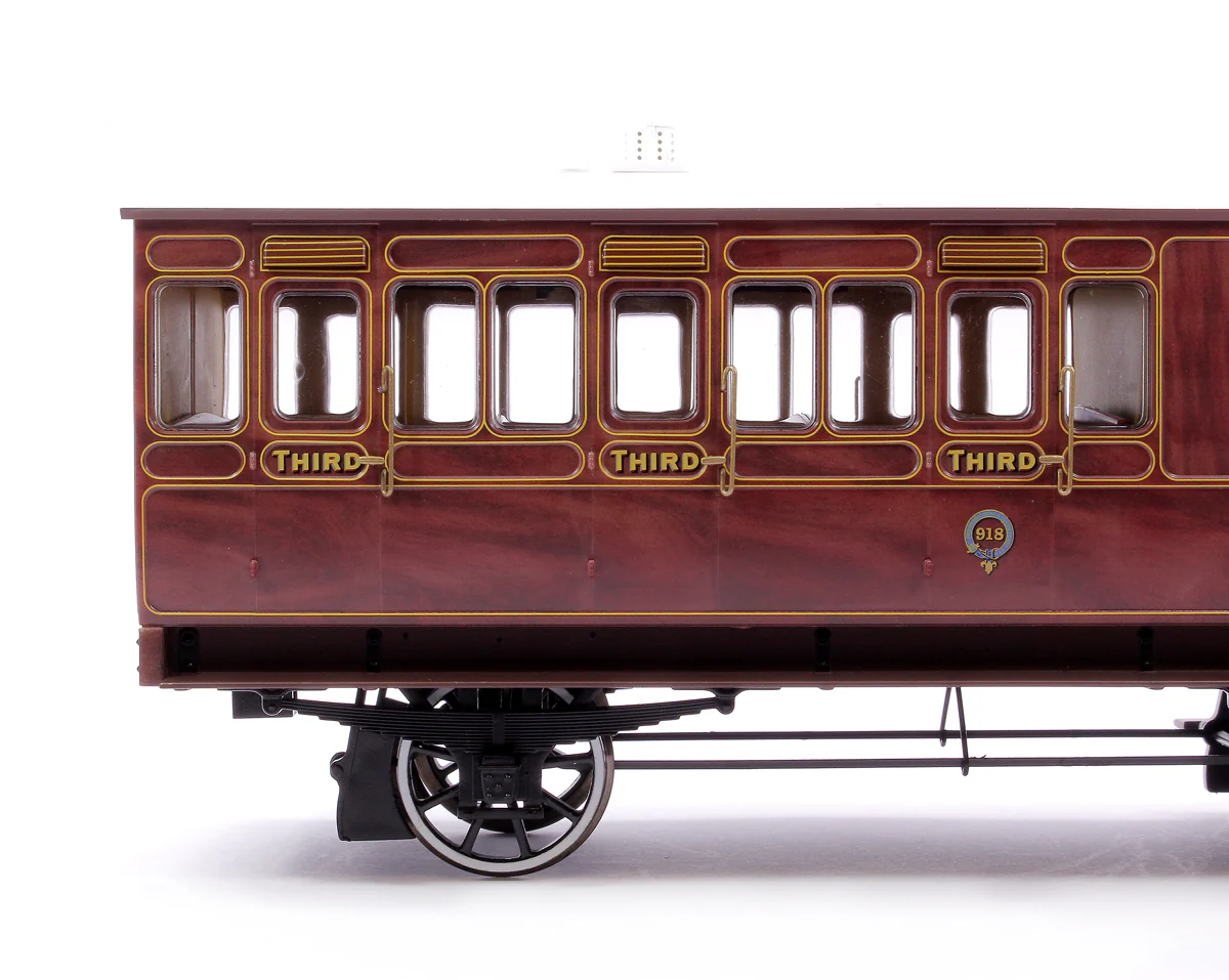 Stroudley 4 Wheel Suburban Oil Lit Brake 3rd Mahogany 918 - Light Bar Fitted - Image 5