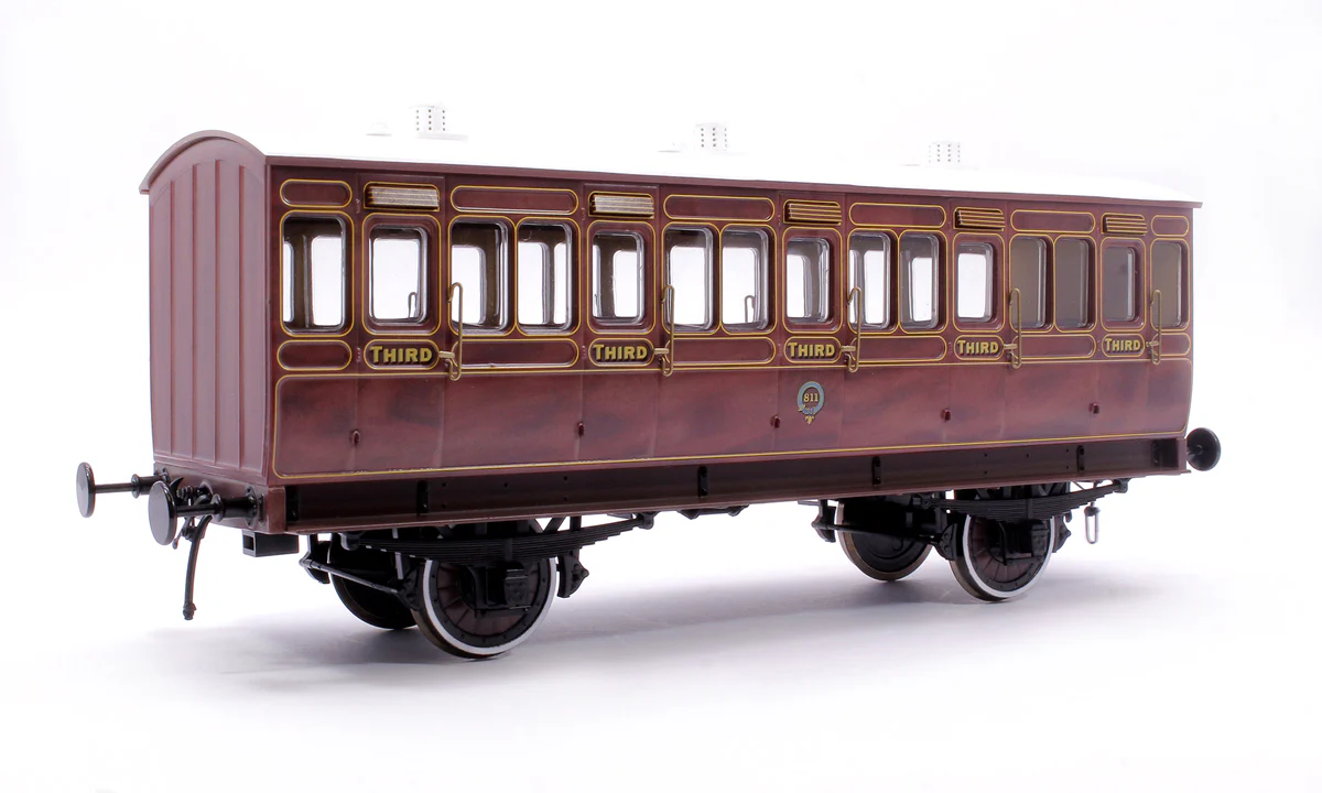 Stroudley 4 Wheel Main Line Oil Lit 3rd Mahogany 811 - DCC & Light Bar Fitted - Image 3