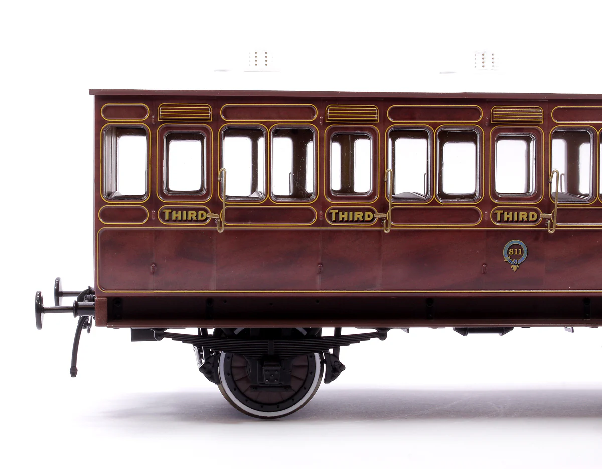 Stroudley 4 Wheel Main Line Oil Lit 3rd Mahogany 811 - DCC & Light Bar Fitted - Image 5