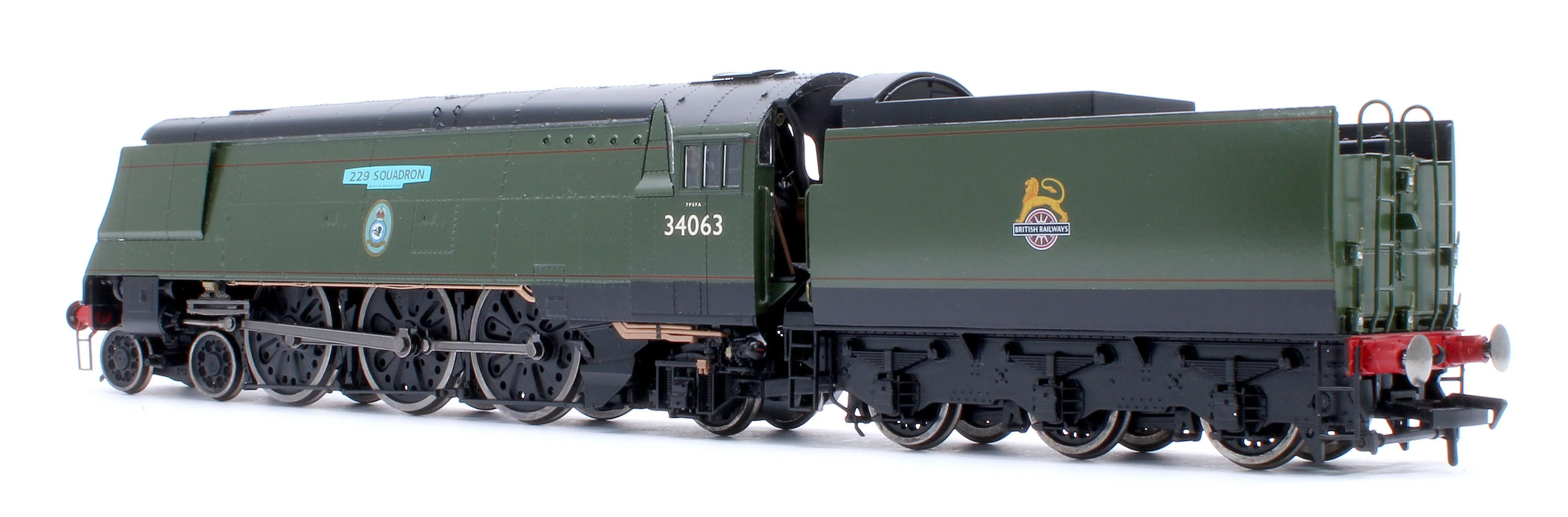 Black Label Battle of Britain 229 Squadron 34063 BR Green Early Crest Steam Locomotive - DCC Sound & Smoke - Image 3