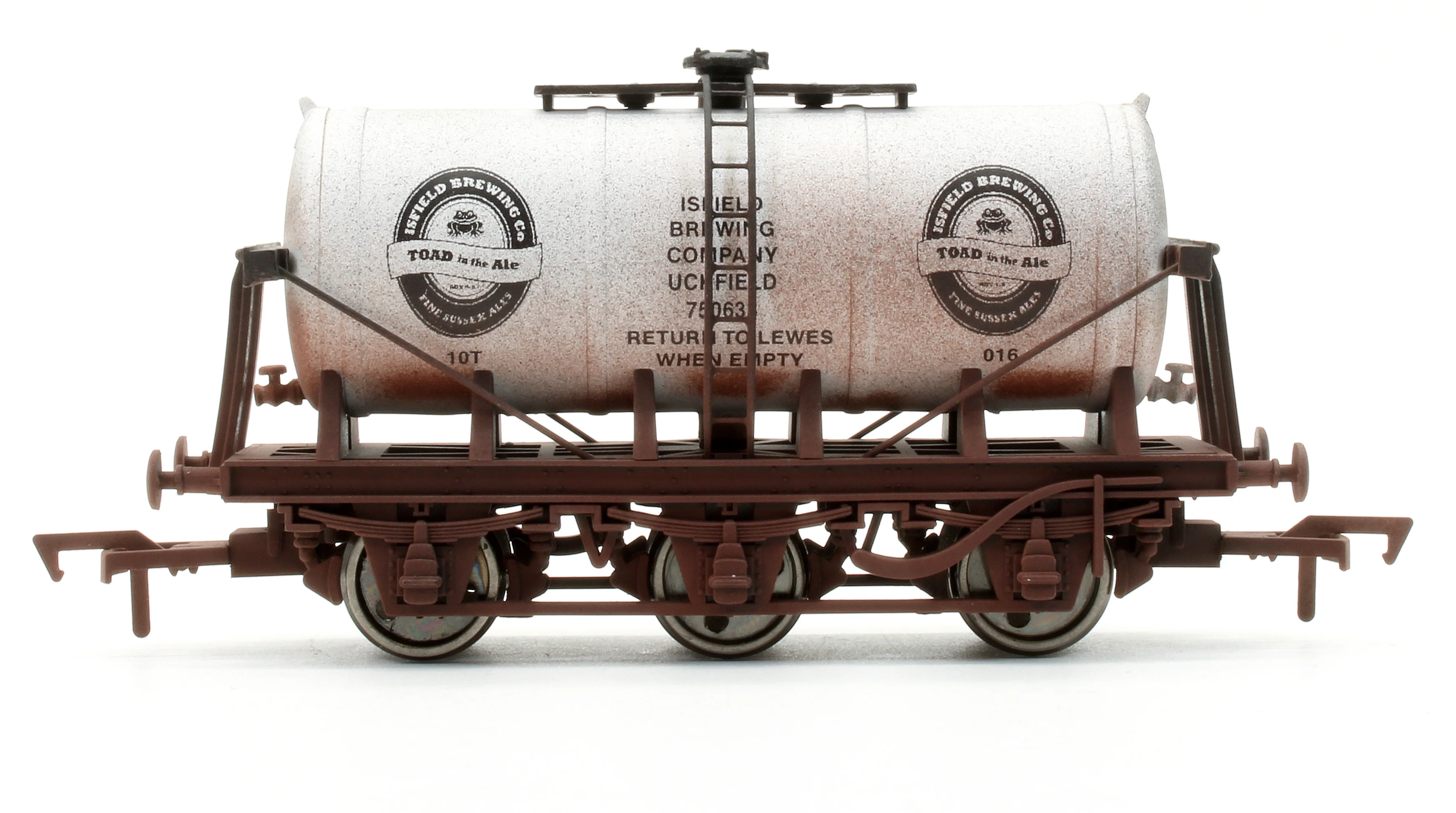 Pre-Owned 6 Wheel 10T No.016 Tank Wagon 'Isfield Brewing Co - Toad in the Ale' - Weathered (Limited Edition for Simply Southern) - Image 3