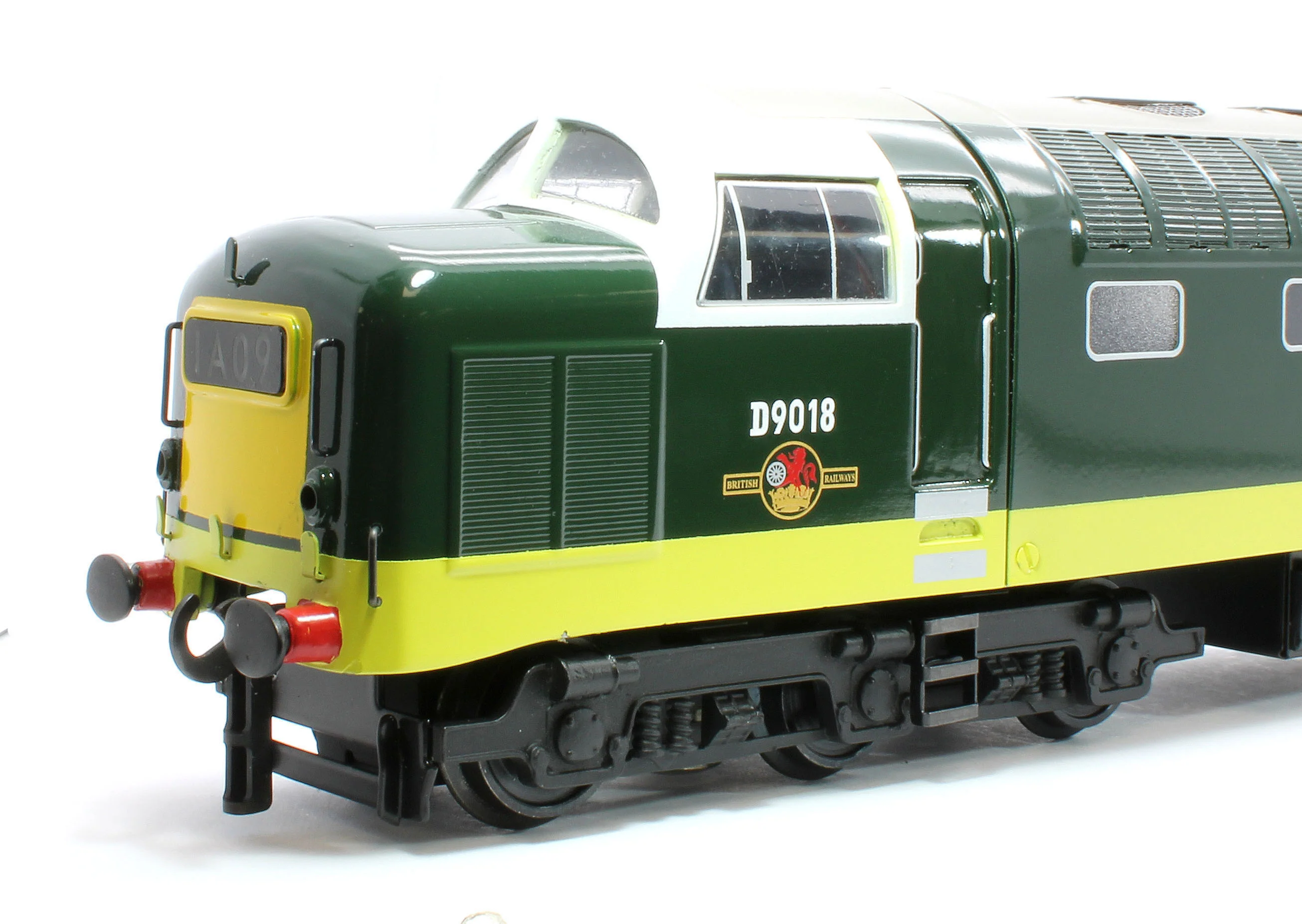 E/41-B2 Class 55 English Electric Deltic "Ballymoss" BR Green Small Yellow Panels No. D9018 Diesel Locomotive - Image 6