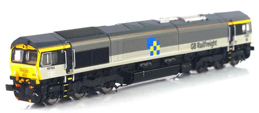 GM2210104S Class 66 793 Railfreight Construction Diesel Locomotive - DCC Sound - Image 2