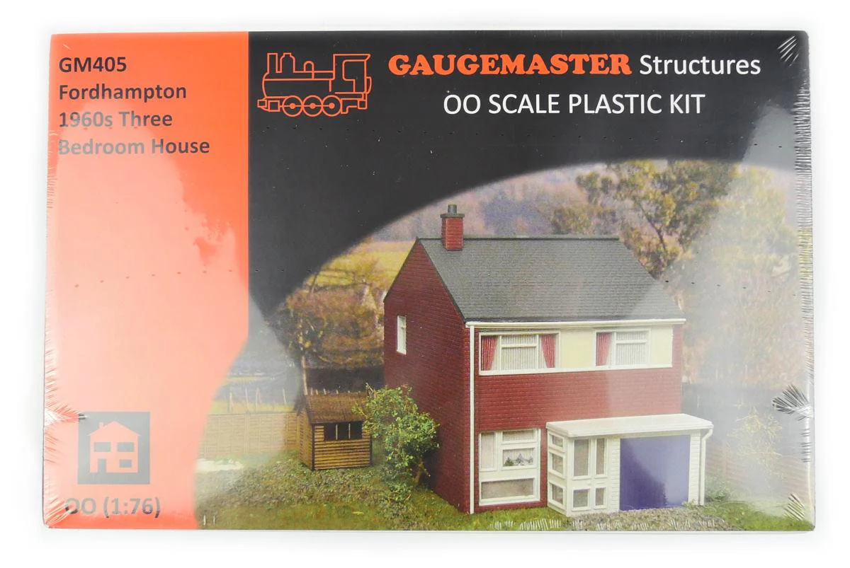 GM405L Fordhampton 1960s 3 Bedroom House Kit with LED Lighting - Image 2