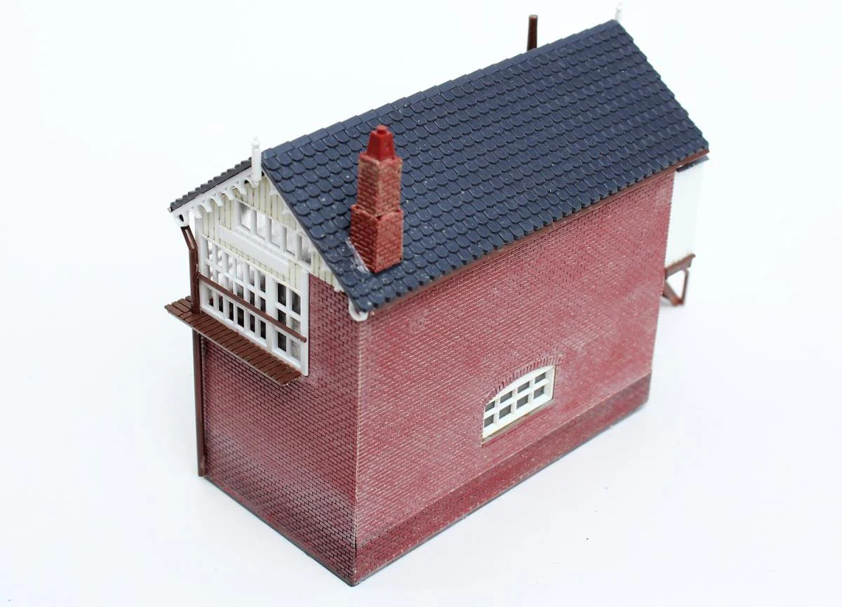 GM481L Teignmouth Signal Box Kit with LED Lighting