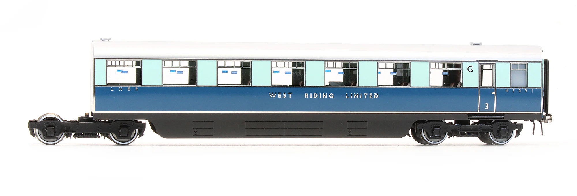 Pre-Owned LNER West Riding Limited Articulated Open Third Coach G No.45831 & Brake Third Coach H No.45832 - Image 3
