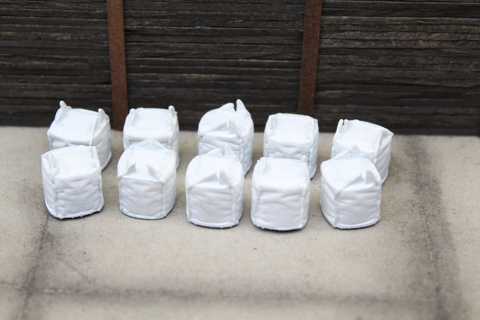 Tonne Bags Resin Models - UNPAINTED - Pack of 10 - Image 4