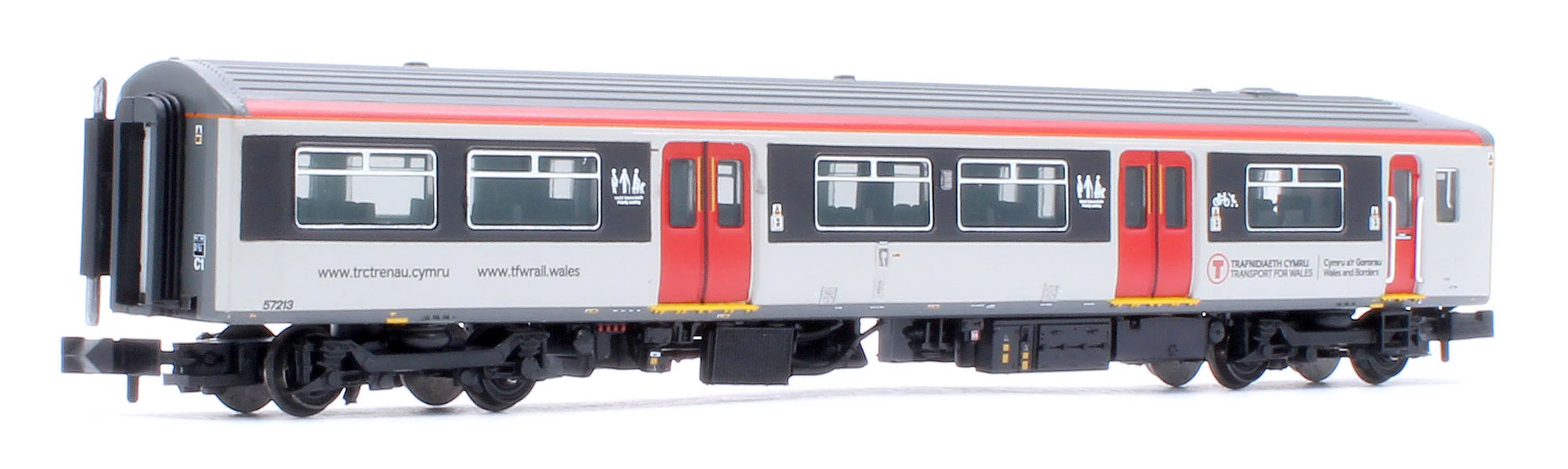 Class 150/2 2-Car DMU 150213 Transport for Wales - DCC Sound - Image 4