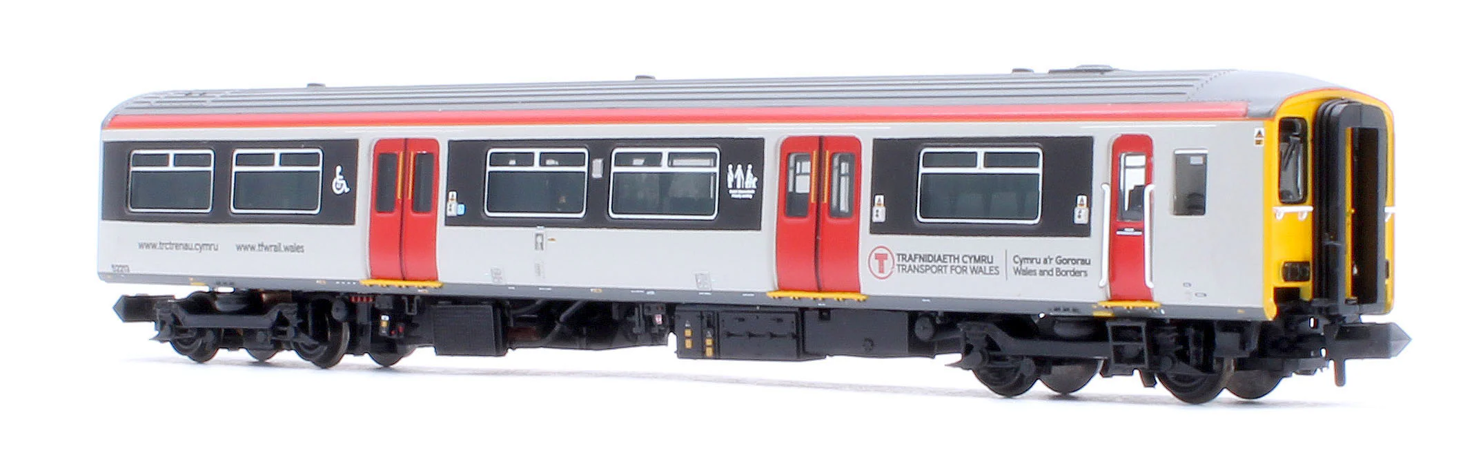 Class 150/2 2-Car DMU 150213 Transport for Wales - DCC Sound - Image 9