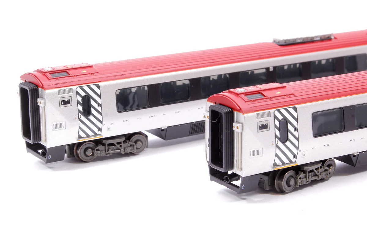 Class 220 4-Car DEMU 220018 'Dorset Voyager' Virgin Trains (Revised) - Image 14