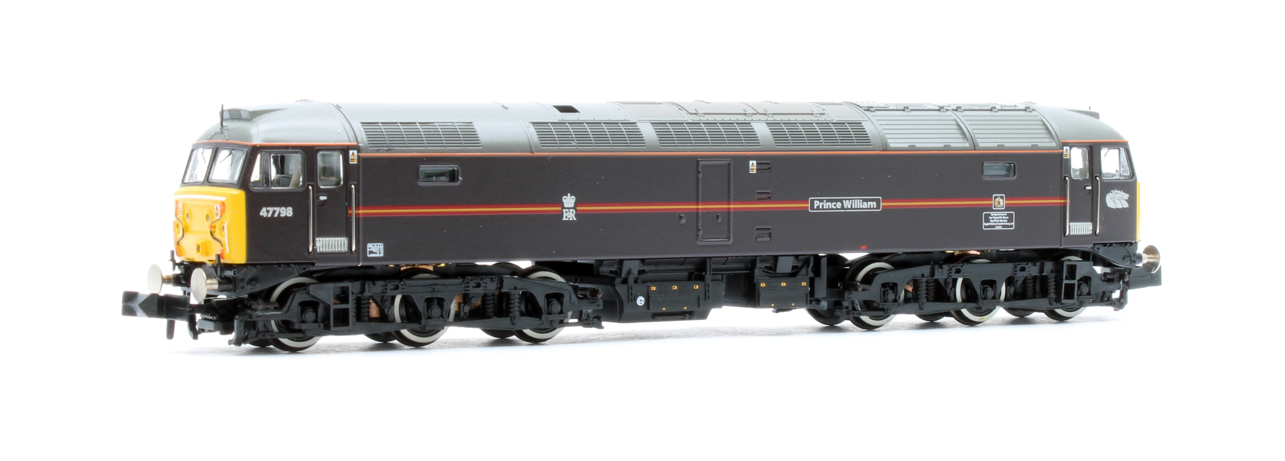 372-262NRM Class 47/7 47798 'Prince William' EWS Royal Claret (Locomotion Models Exclusive) Diesel Locomotive - Image 3