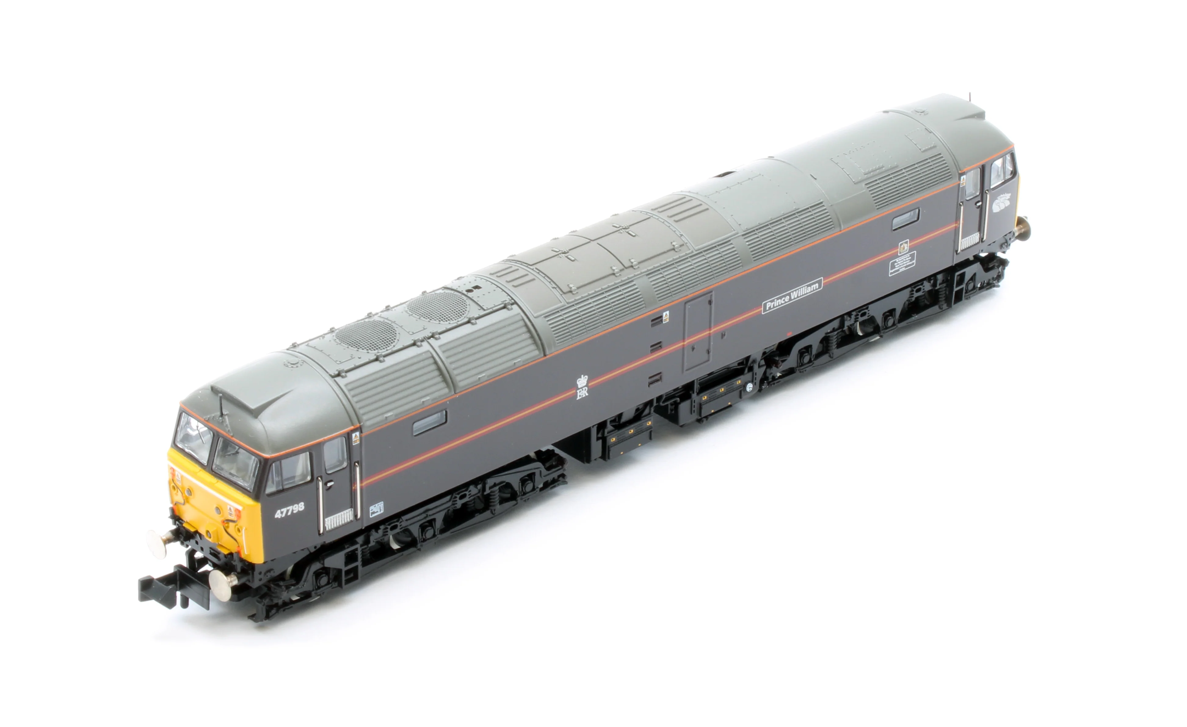 372-262NRM Class 47/7 47798 'Prince William' EWS Royal Claret (Locomotion Models Exclusive) Diesel Locomotive - Image 8
