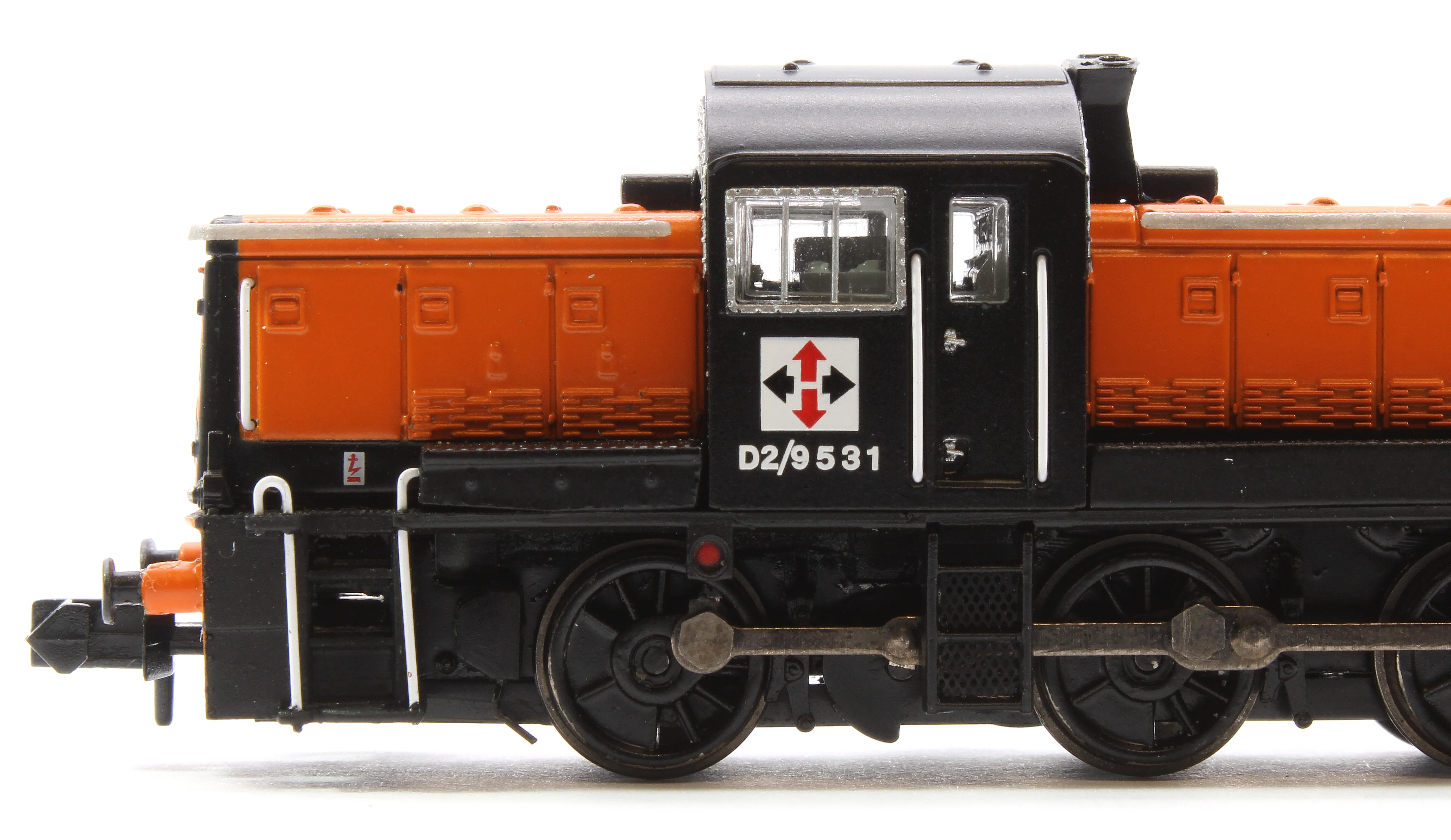 Class 14 D2/9531 NCB British Oak Orange & Black Diesel Locomotive - Image 6