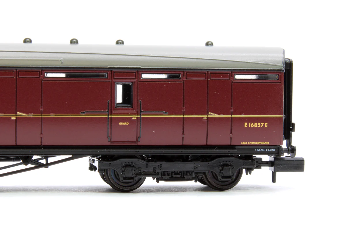 LNER Thompson Brake Second Corridor BR Maroon No. E16857E - Image 5