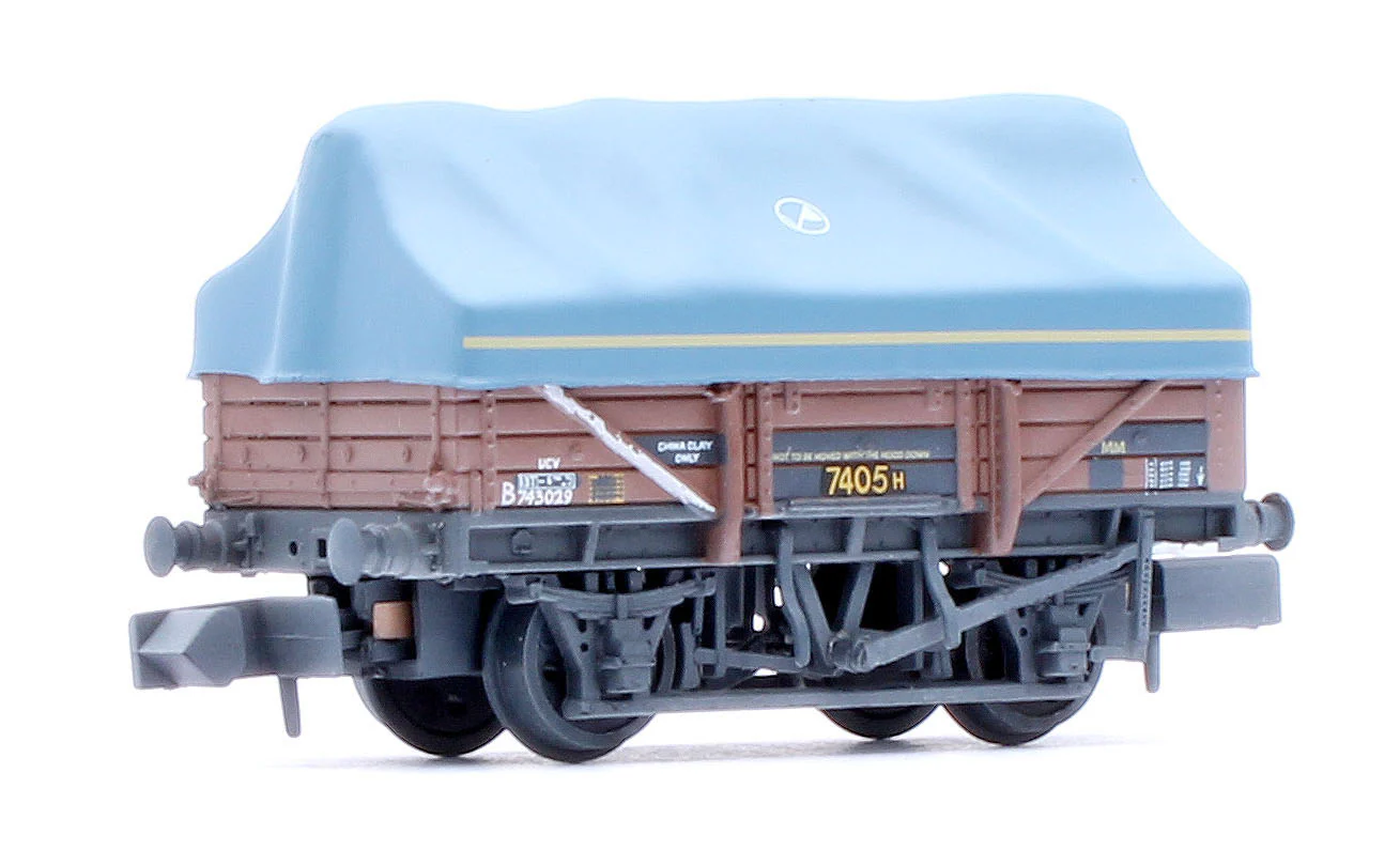 5 Plank China Clay 3-Wagon Pack BR Bauxite (TOPS) with Tent Canopy No.B743029, B743367 & B743806 - Weathered - Image 2