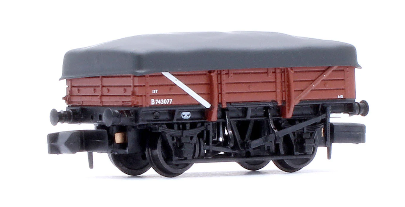 5 Plank China Clay 3-Wagon Pack BR Bauxite (Early) with Flat Canopy No.B743073, B743077 & B743081 - Image 4