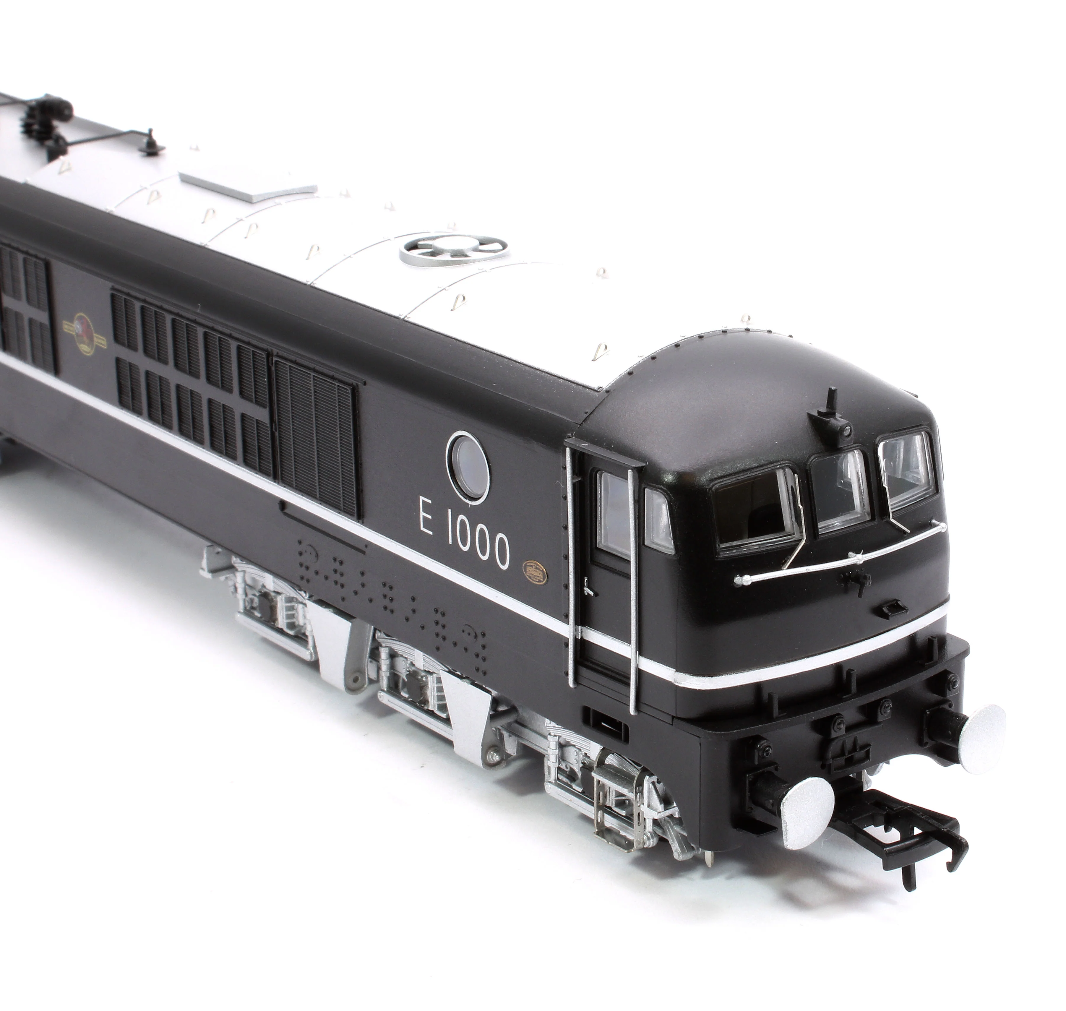 1811 BR Class 80 E1000 (Rebuilt 18100 Gas Turbine) Electric Locomotive in BR Black (Late Crest) - Image 9
