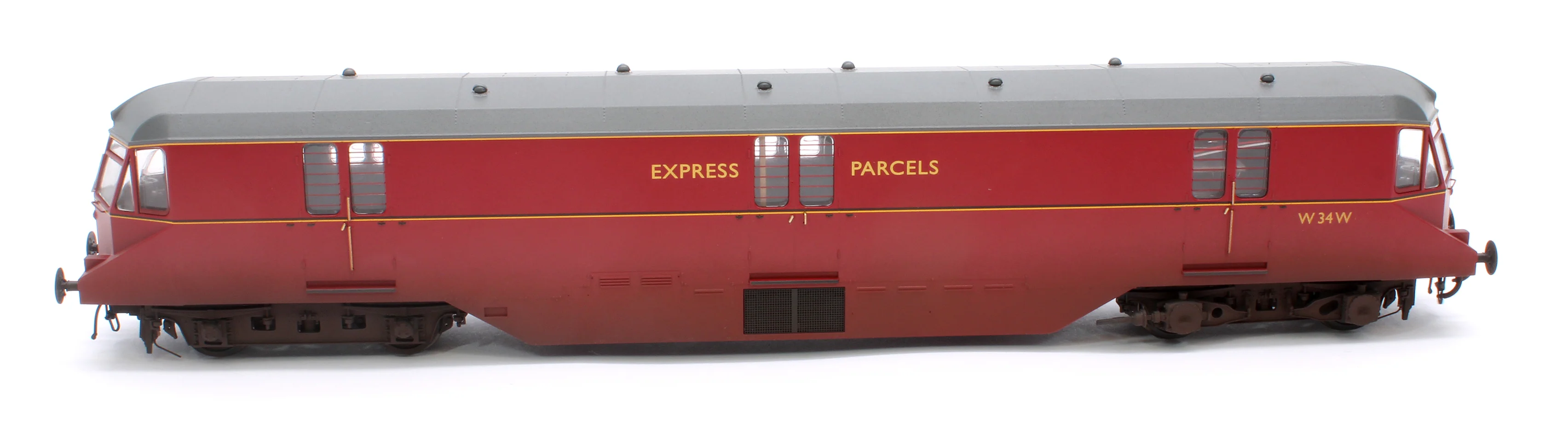 Pre-Owned GWR Parcels Railcar BR ‘Express Parcels’ Crimson No. W34W (Grey Roof) Diesel Locomotive - Weathered - Image 9