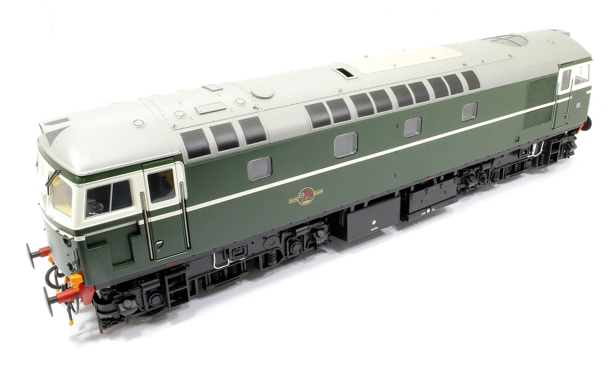 Class 26 BR Green (Unnumbered) Diesel Locomotive - Image 8