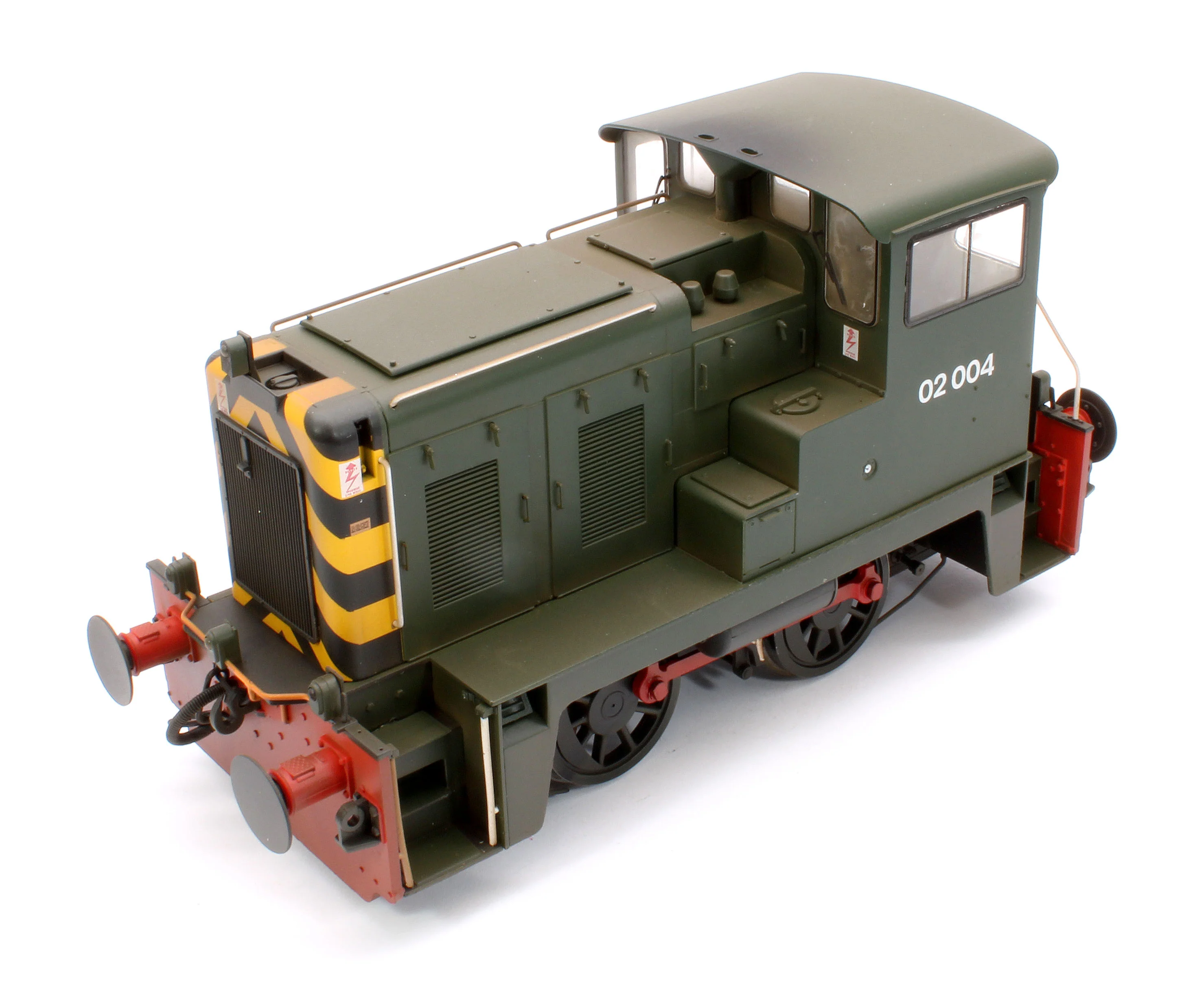Class 02 BR Green 02004 (Wasp Stripes, no BR logo) Diesel Locomotive - Weathered - Image 9
