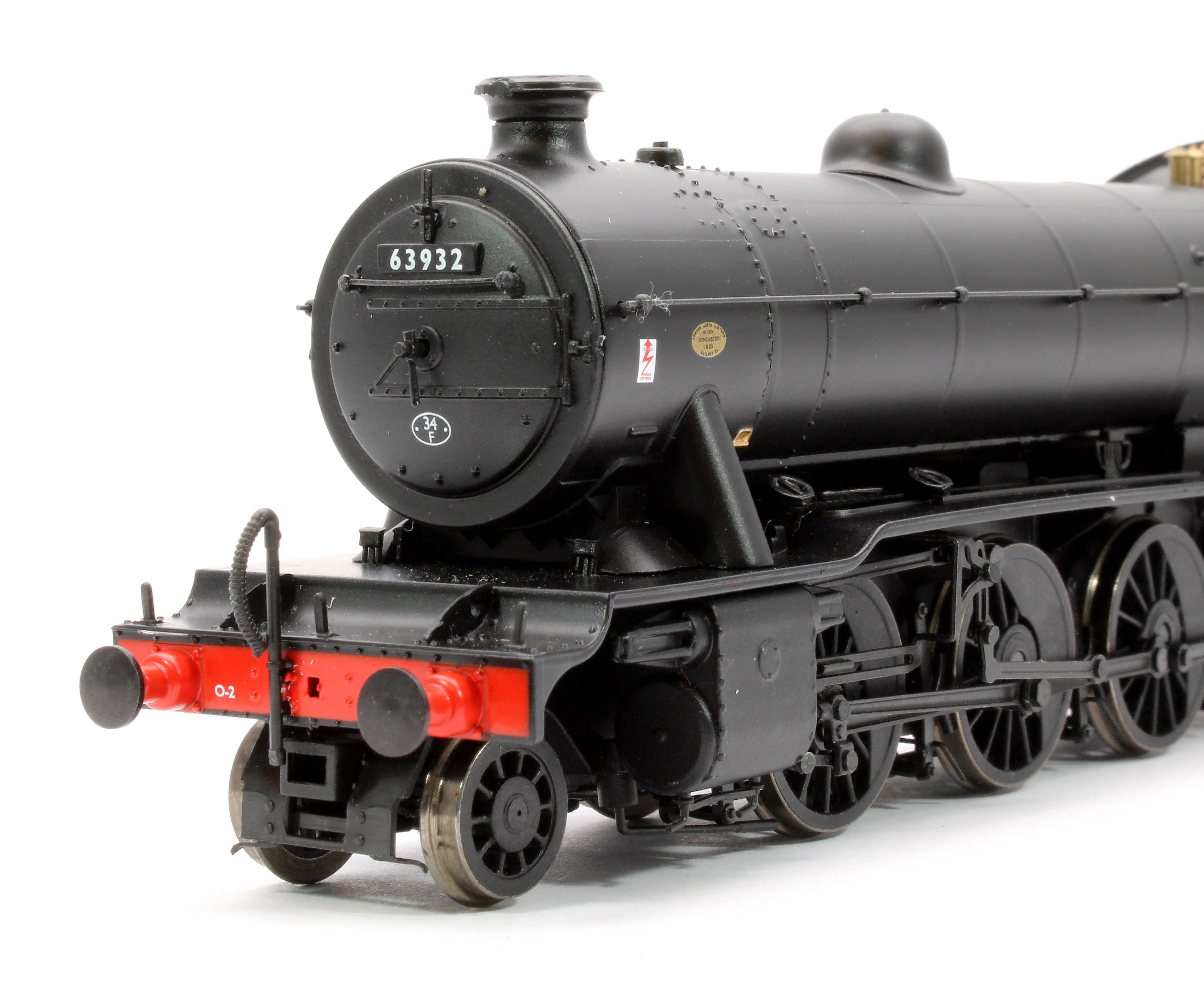3943 Class O2/4 'Tango' BR late crest black No. 63932 with low running plate, side window cab and GN tender, short chimney - Image 7