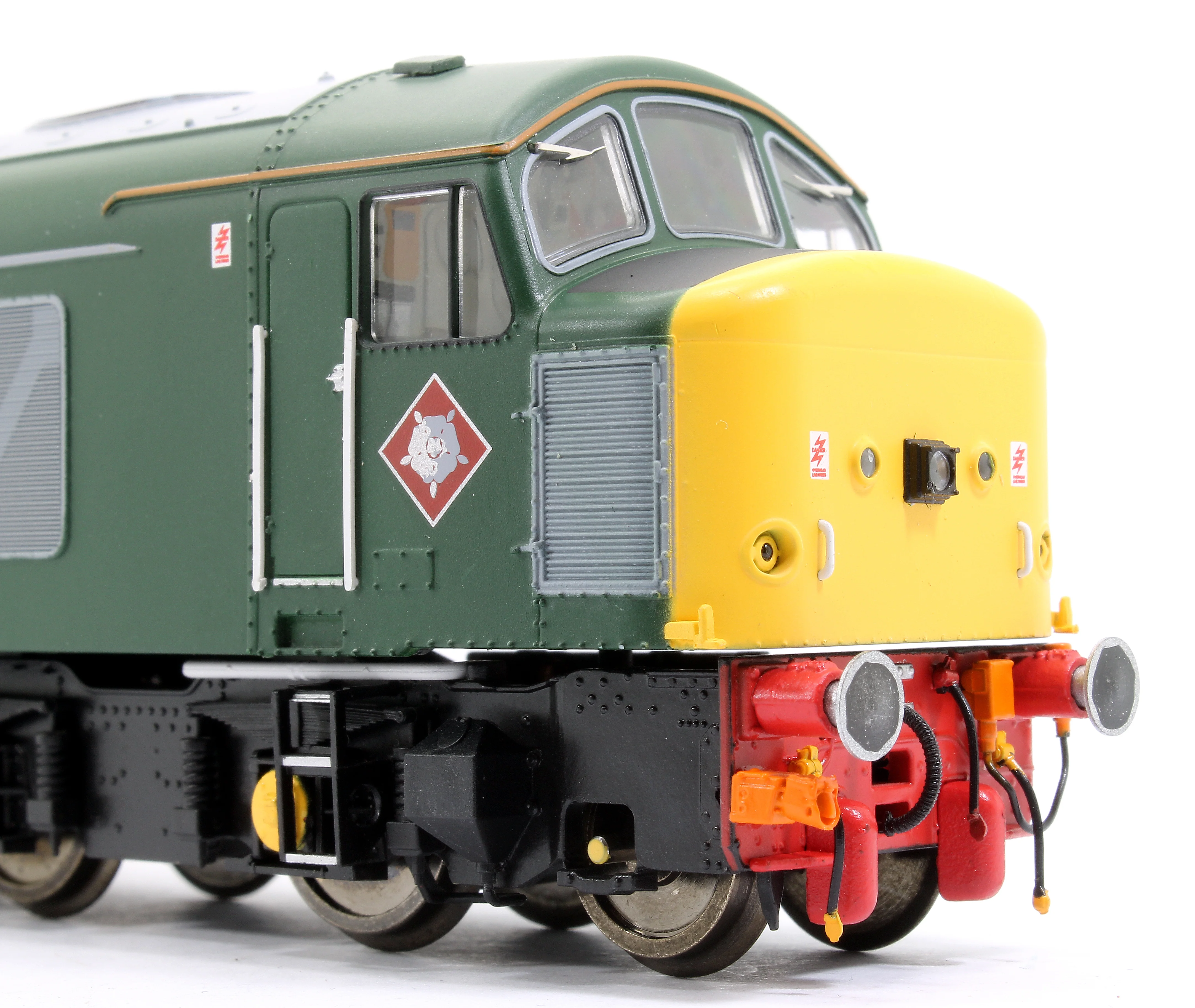 Class 45/1 45106 BR 'Railtour' Green with Full Yellow Ends, Tinsley Diamond plaques and square headlight Diesel Locomotive - Image 4