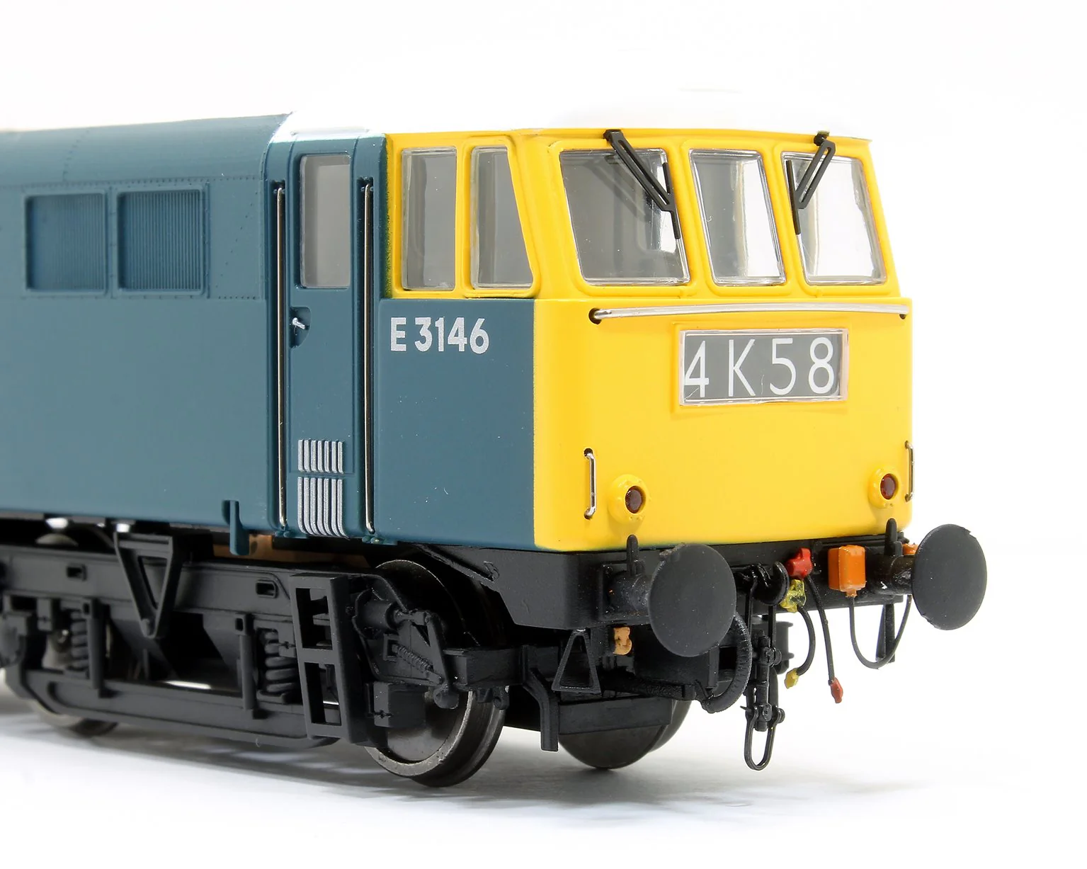 Pre-Owned 8653 Class 86/0 'AL6' Bo-Bo Electric Locomotive BR Rail Blue E3146 Full Yellow Ends - DCC Fitted - Image 4