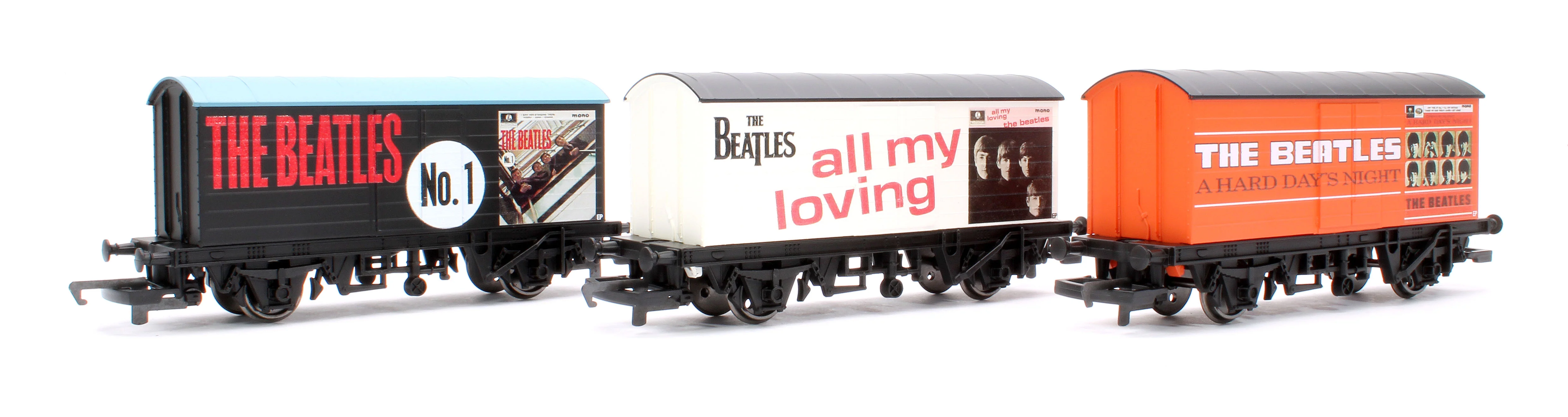 R30335 The Beatles The Liverpool Connection: EP Collection Side B Train Pack (Limited Edition) Steam Locomotive - Image 15