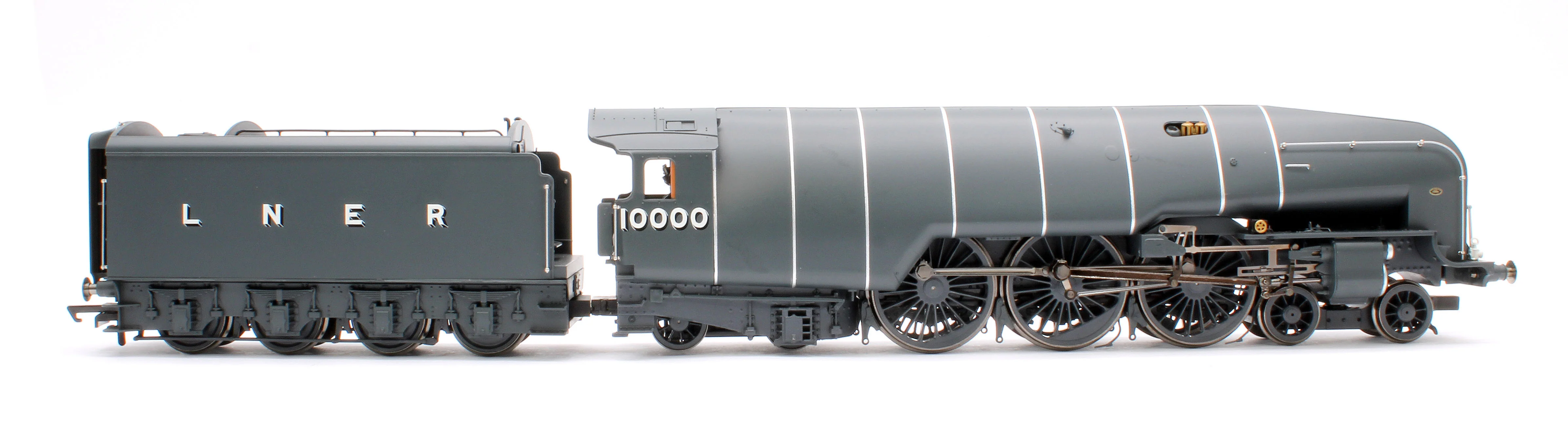 W1 Class 4-6-4 LNER 'Hush Hush' No.10000 (with Steam Generator) Steam Locomotive - DCC Sound & Smoke - Image 6