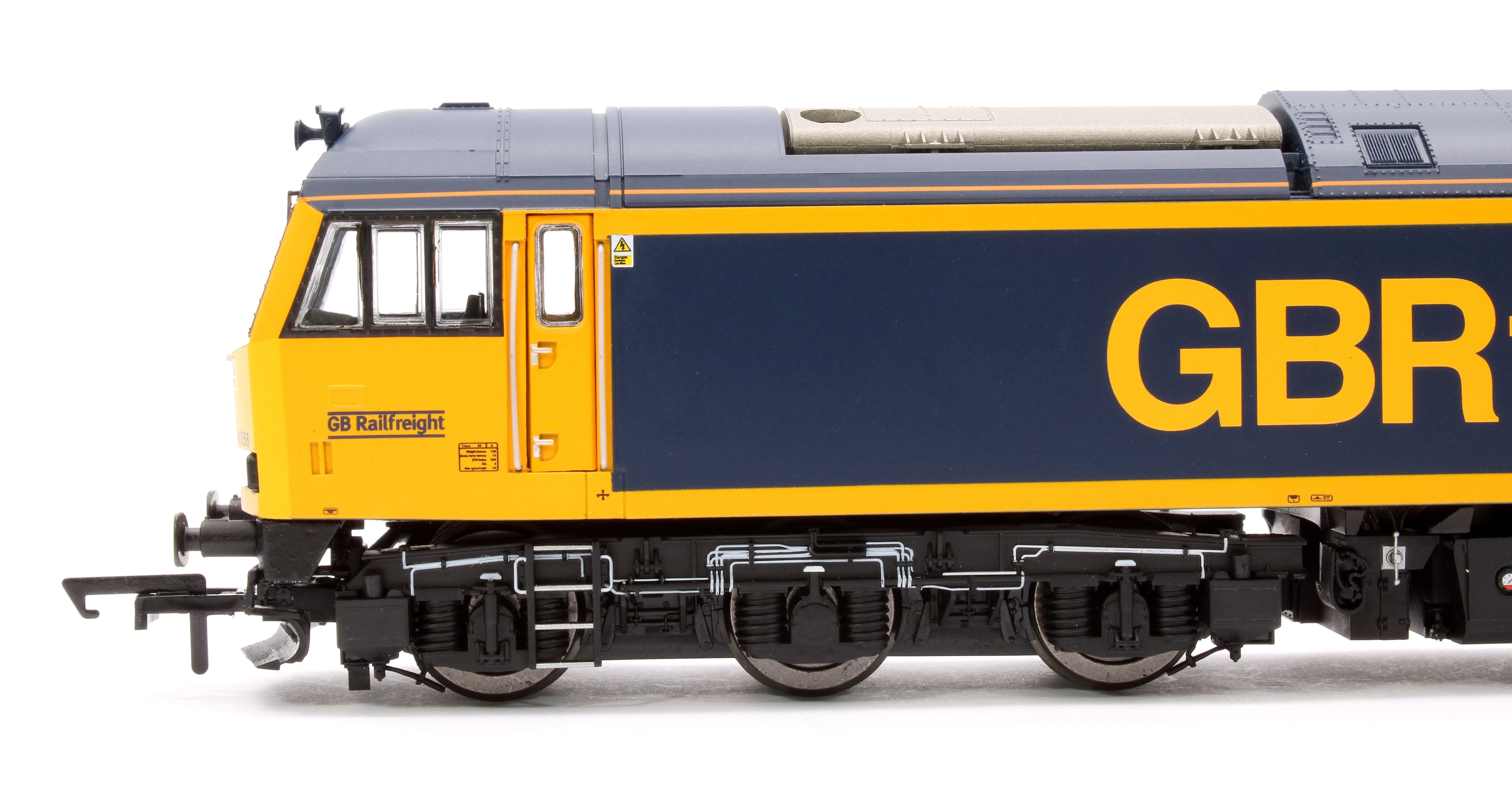 Pre-Owned R30355TXS GB Railfreight Class 60 Co-Co 60056 Great Gable Diesel Locomotive - DCC Sound - Image 6