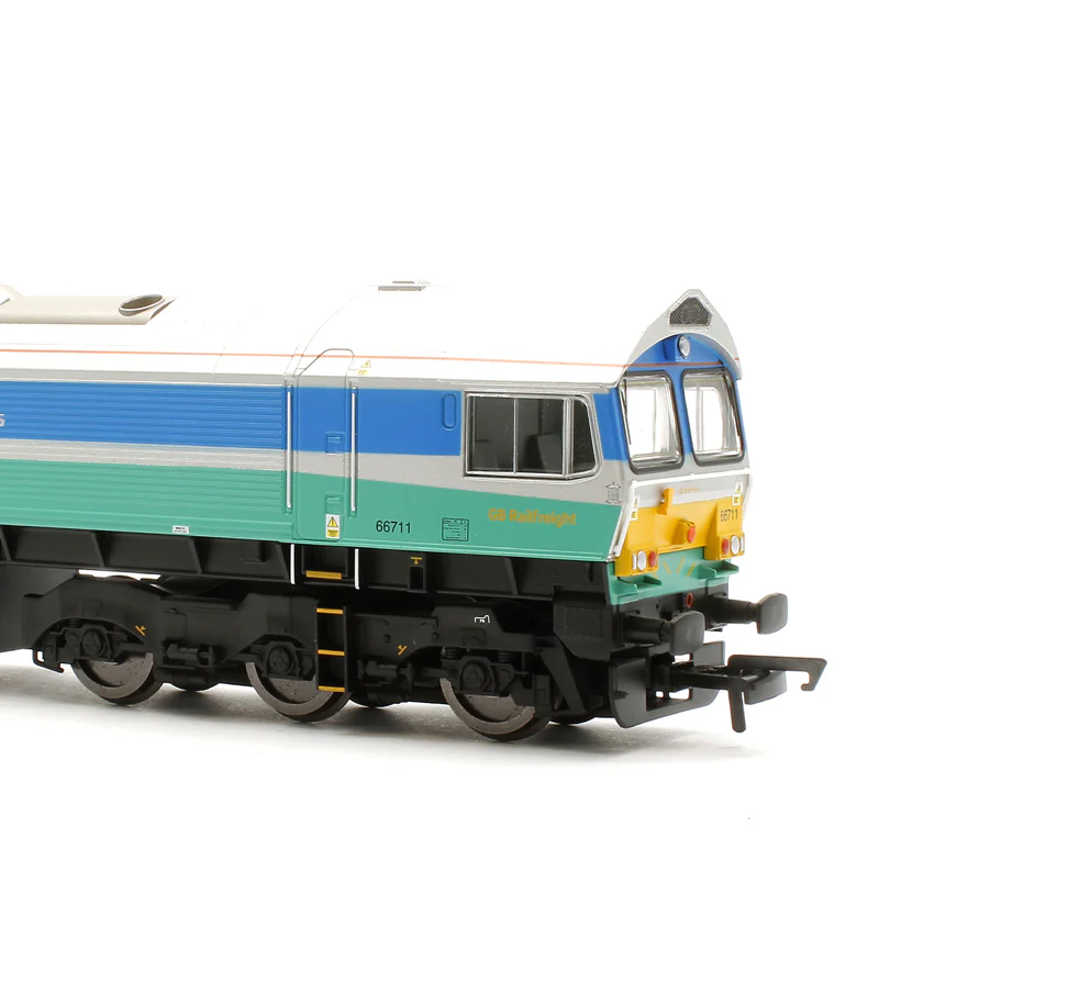 R30428 RailRoad Plus Aggregates Class 66 Sence No.66711 Diesel Locomotive - Image 6