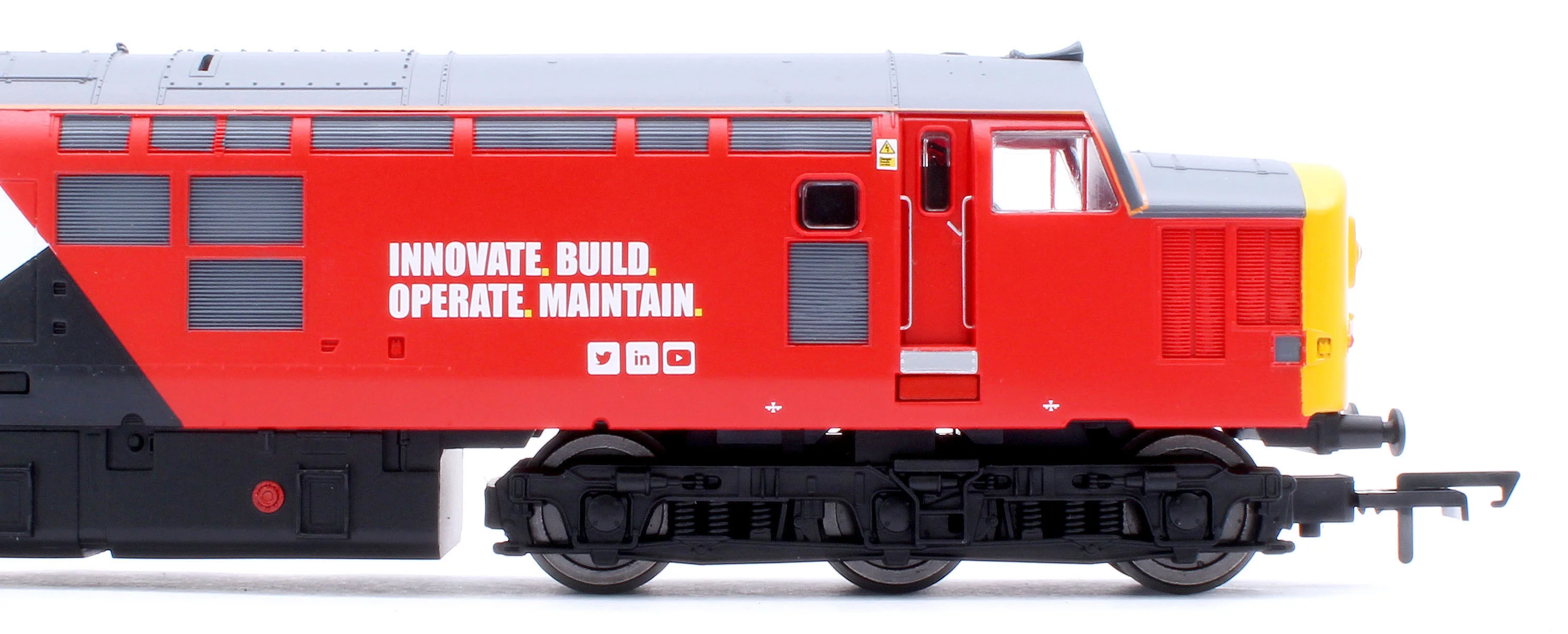 RailRoad Class 37 Loram 'An Comunn Gaidhealach' 37418 Diesel Locomotive - DCC Sound - Image 8