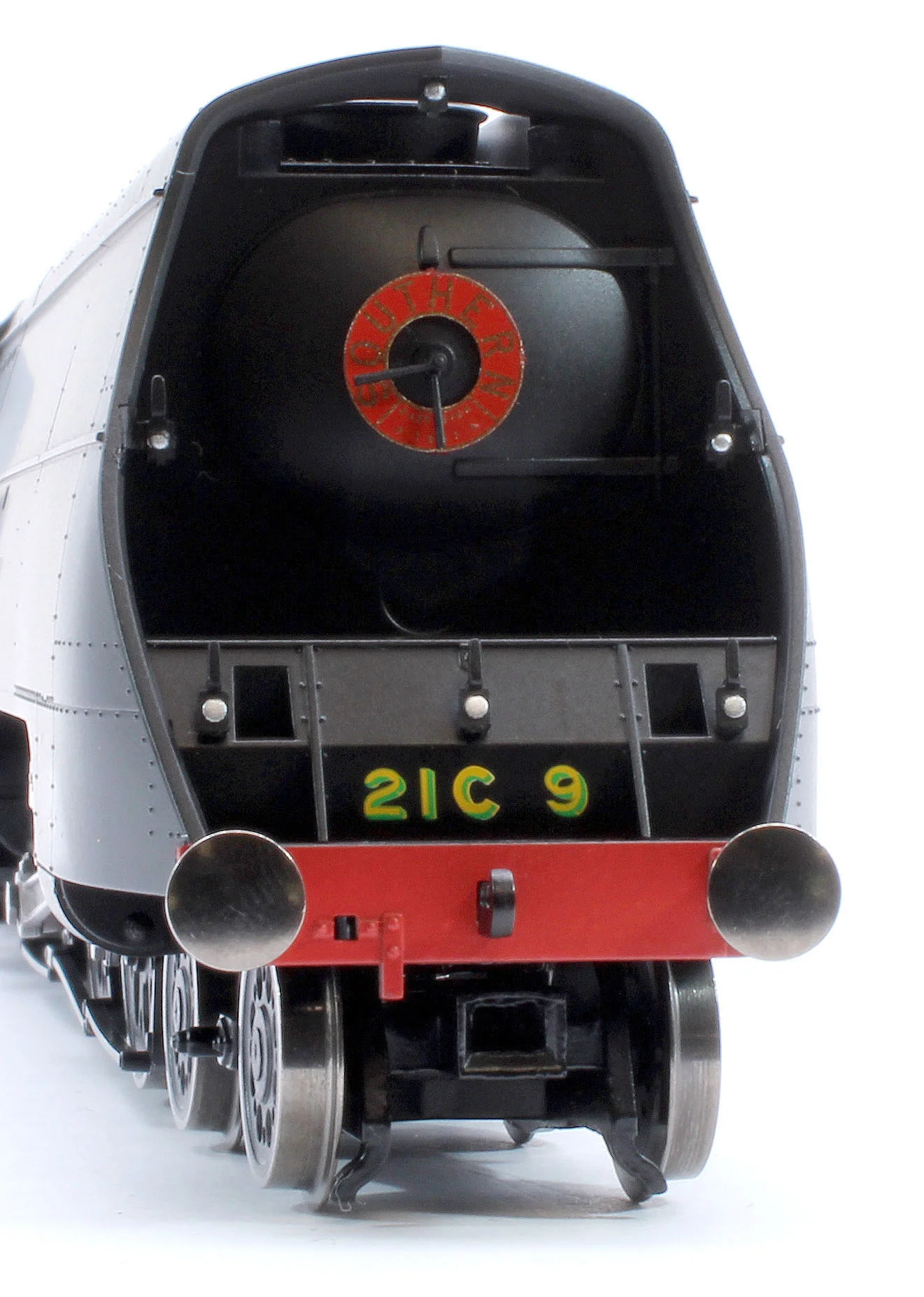 SR Merchant Navy Class 4-6-2 No.21C9 'Shaw Savill' (WWII 80th Anniversary Collection) Steam Locomotive - Image 10