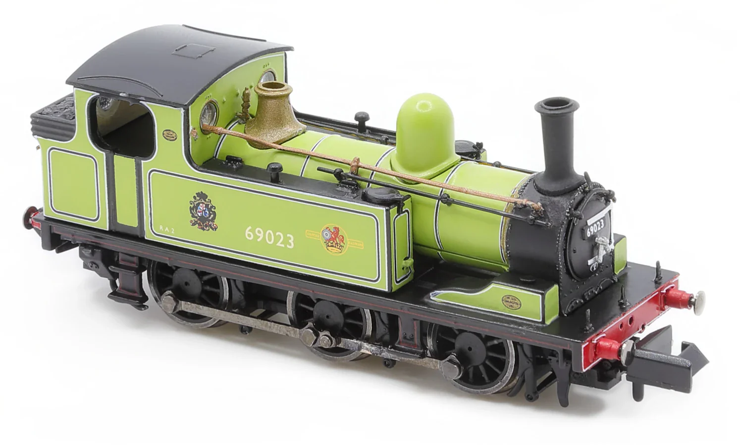 2S-022-008 J72 0-6-0 69023 BR Lined Apple Green (Preserved) NER & Late Crest Steam Tank Locomotive