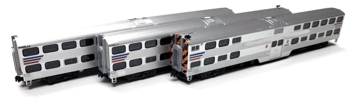 Chicago Metra F40PH Commuter Train Set - Image 3