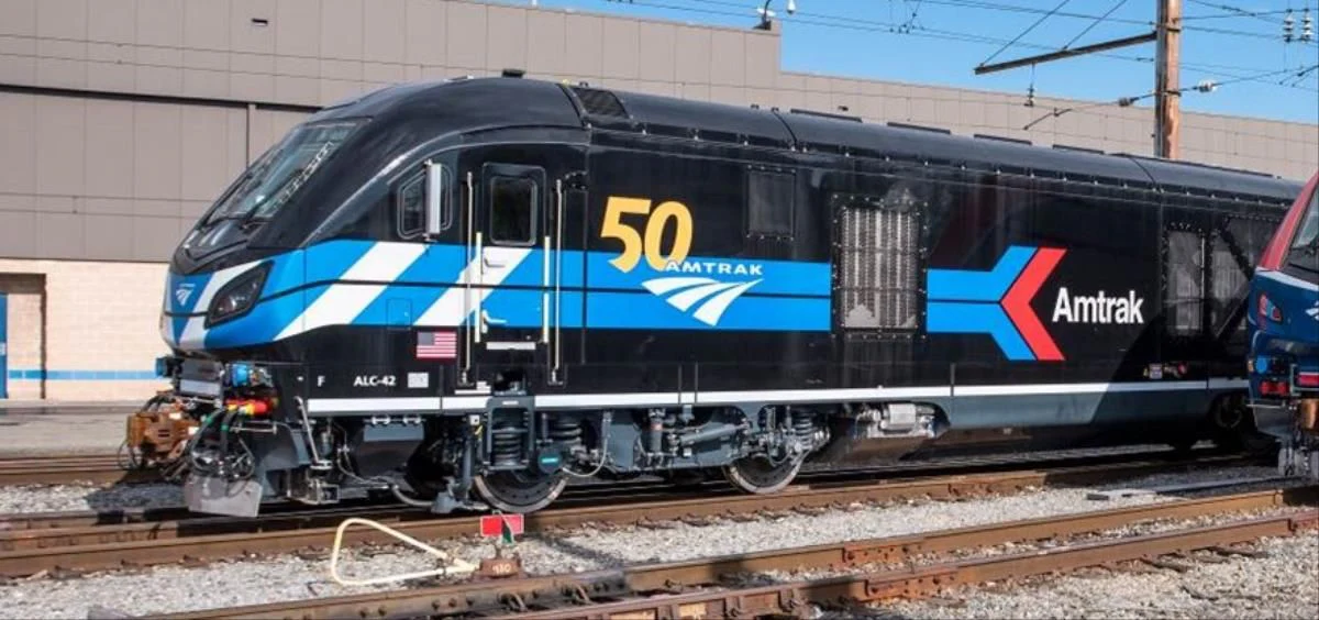 ALC-42 Charger Loco Amtrak 301 50yr Logo - DCC-Fitted - Image 2