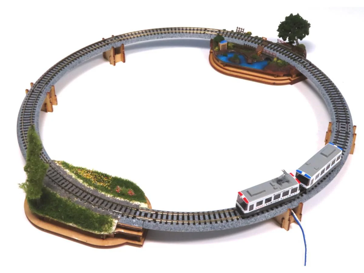 Mini Diorama Base Straight 124mm Kit with Track