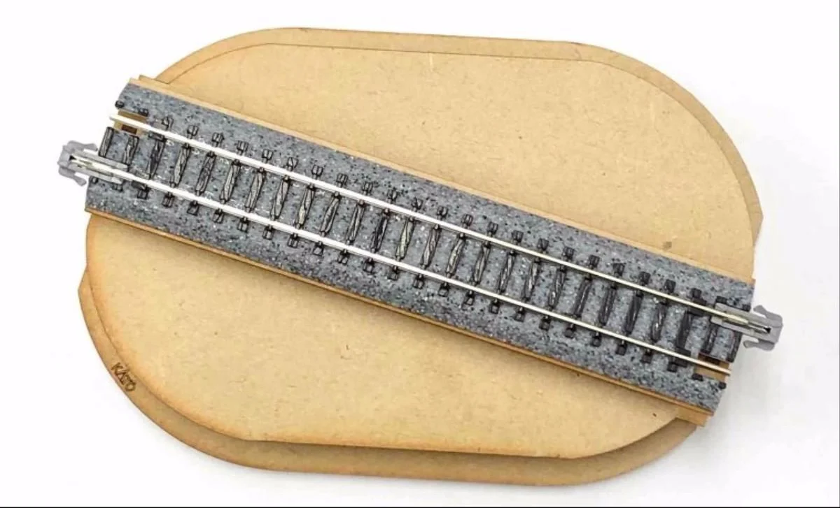 Mini Diorama Base Straight 124mm Kit with Track - Image 3